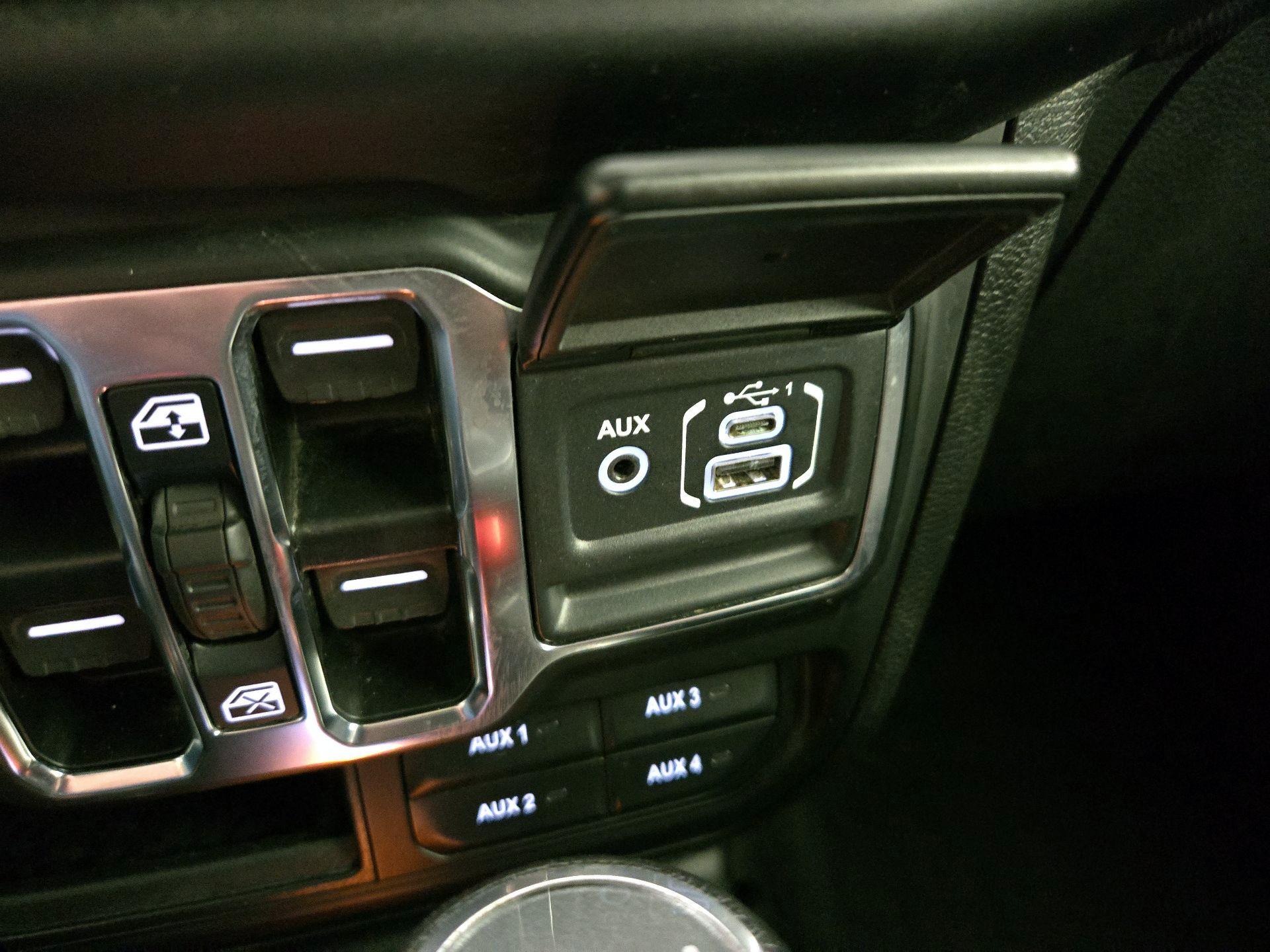 Thumbnail: 2023 Jeep Wrangler - 19