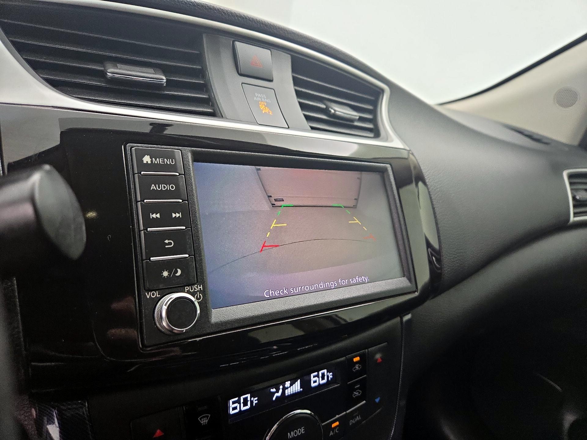 Thumbnail: 2019 Nissan Sentra - 12