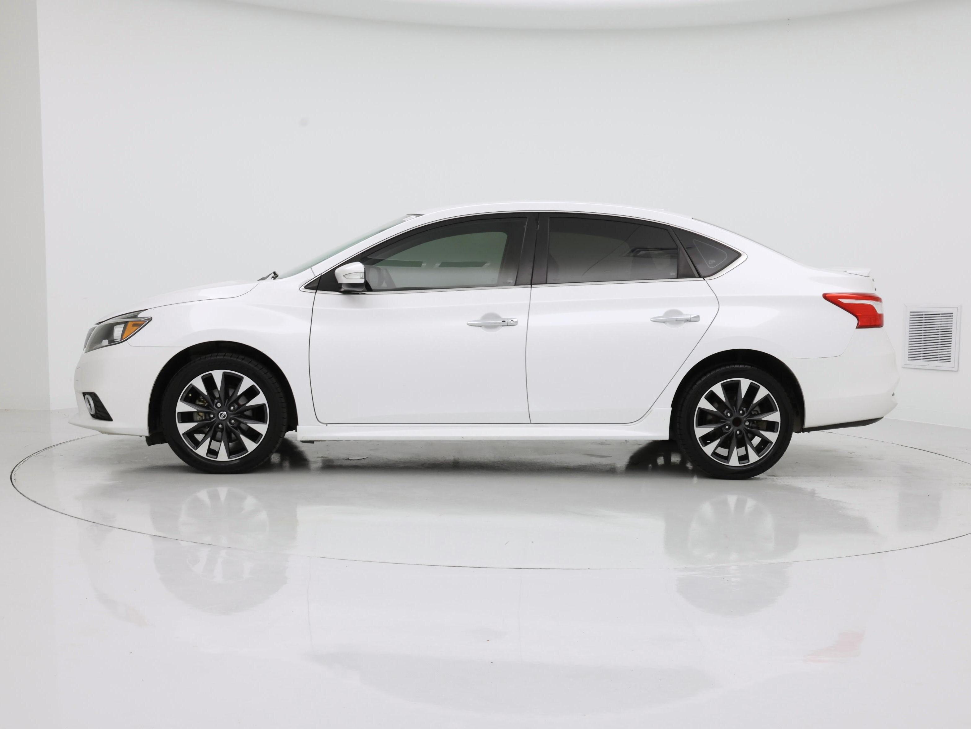 Thumbnail: 2019 Nissan Sentra - 3