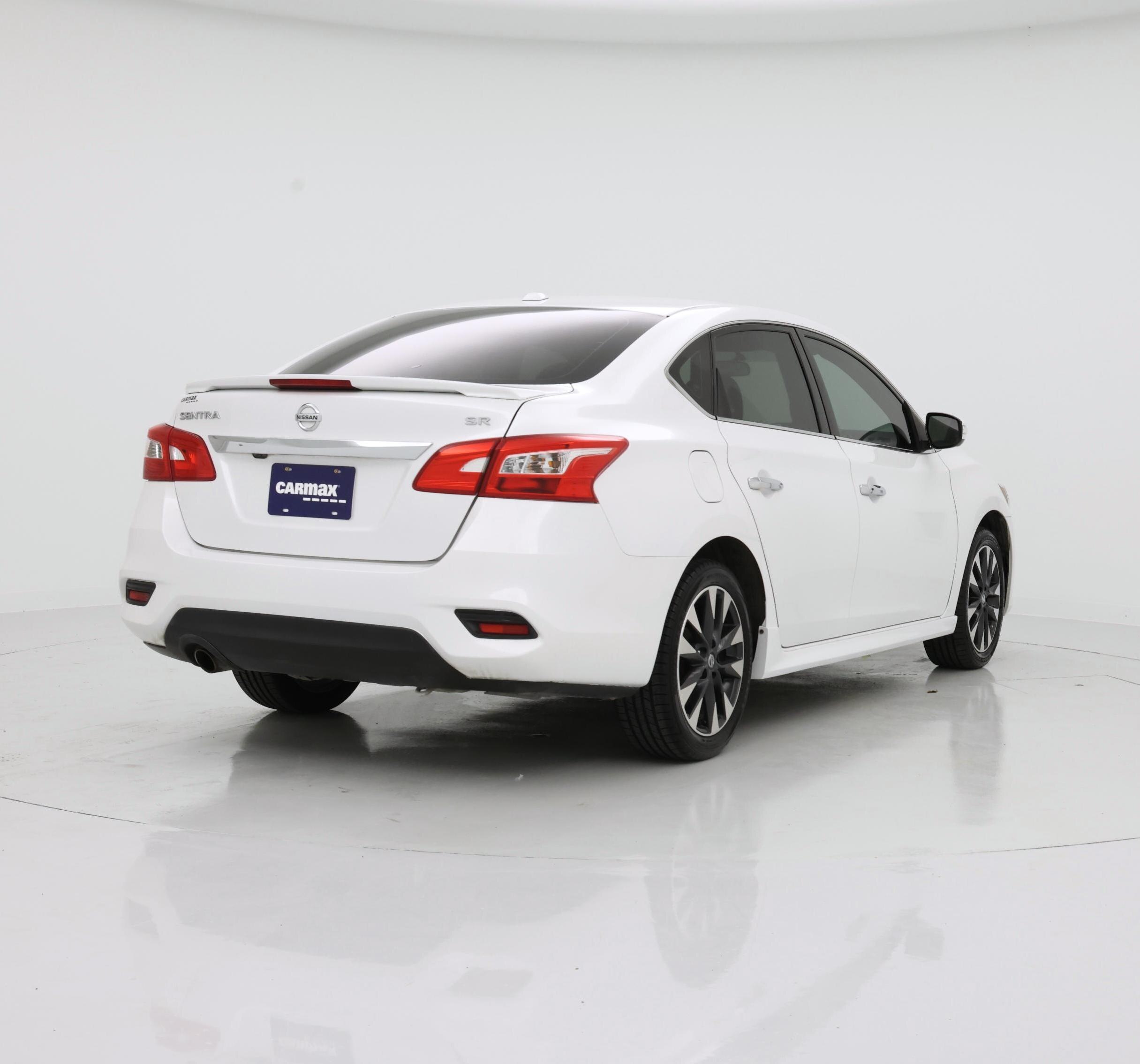 Thumbnail: 2019 Nissan Sentra - 8