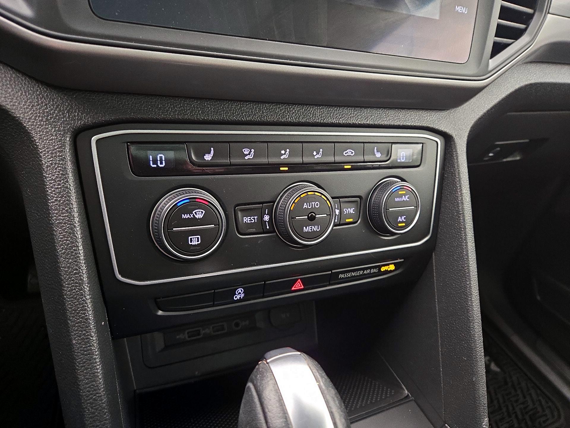 Thumbnail: 2020 Volkswagen Atlas - 16