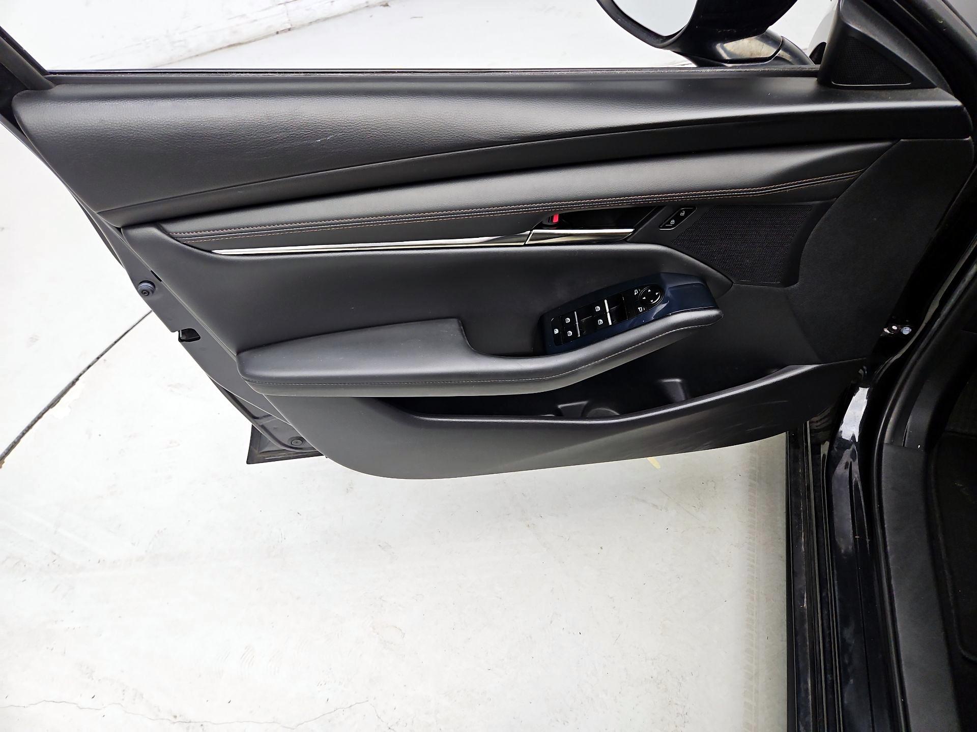 Thumbnail: 2019 Mazda Mazda3 - 10