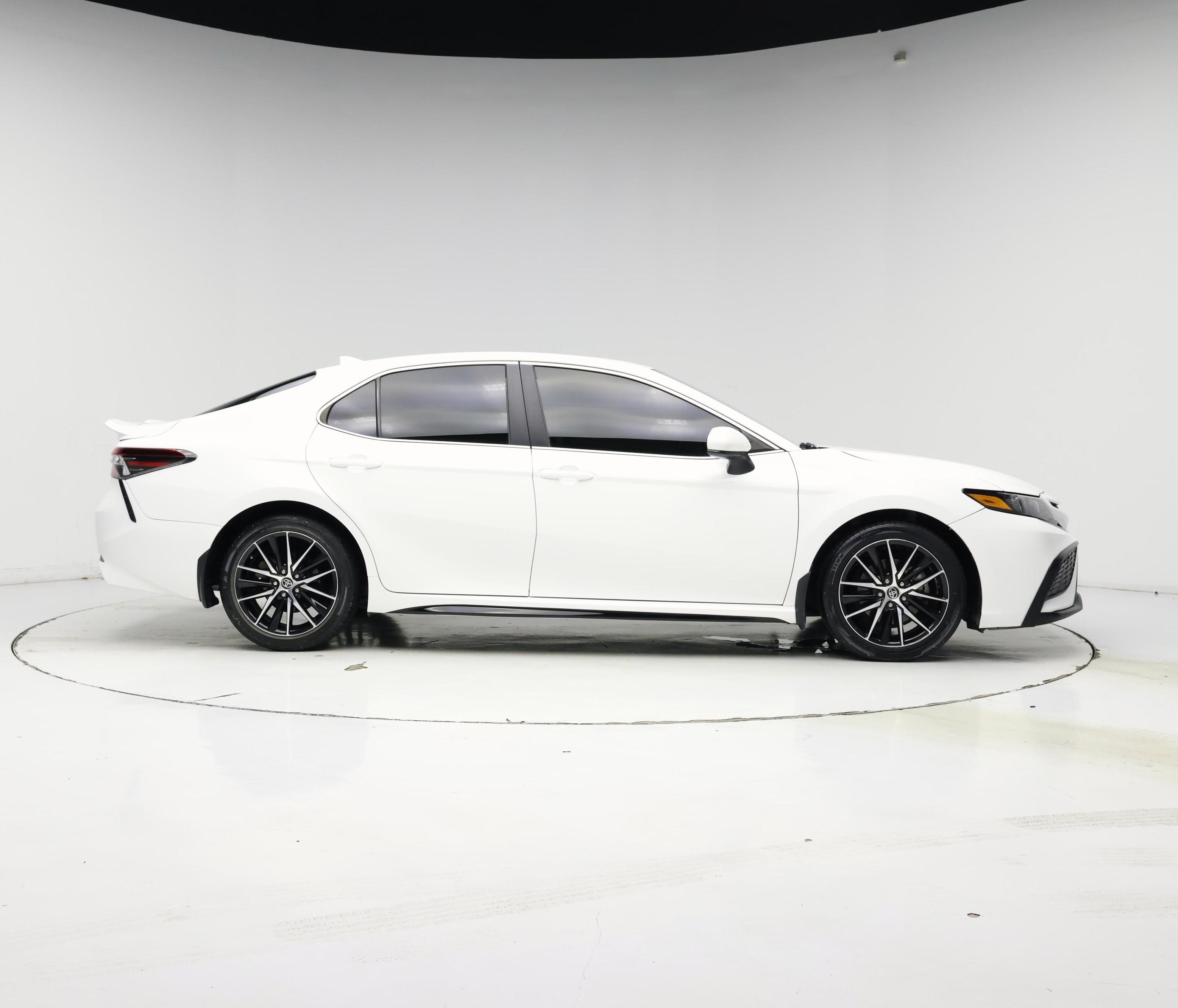 Thumbnail: 2021 Toyota Camry - 7