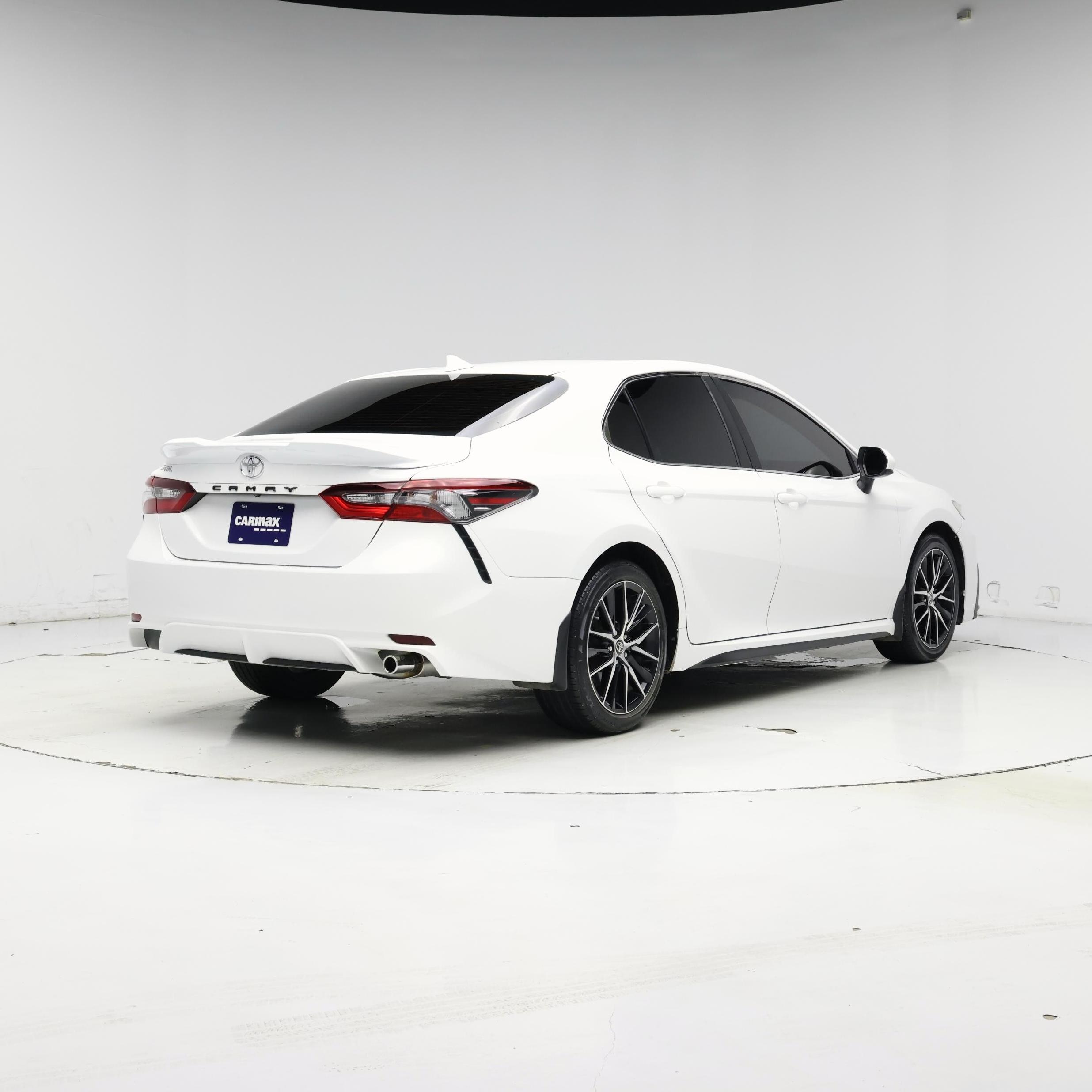 Thumbnail: 2021 Toyota Camry - 8