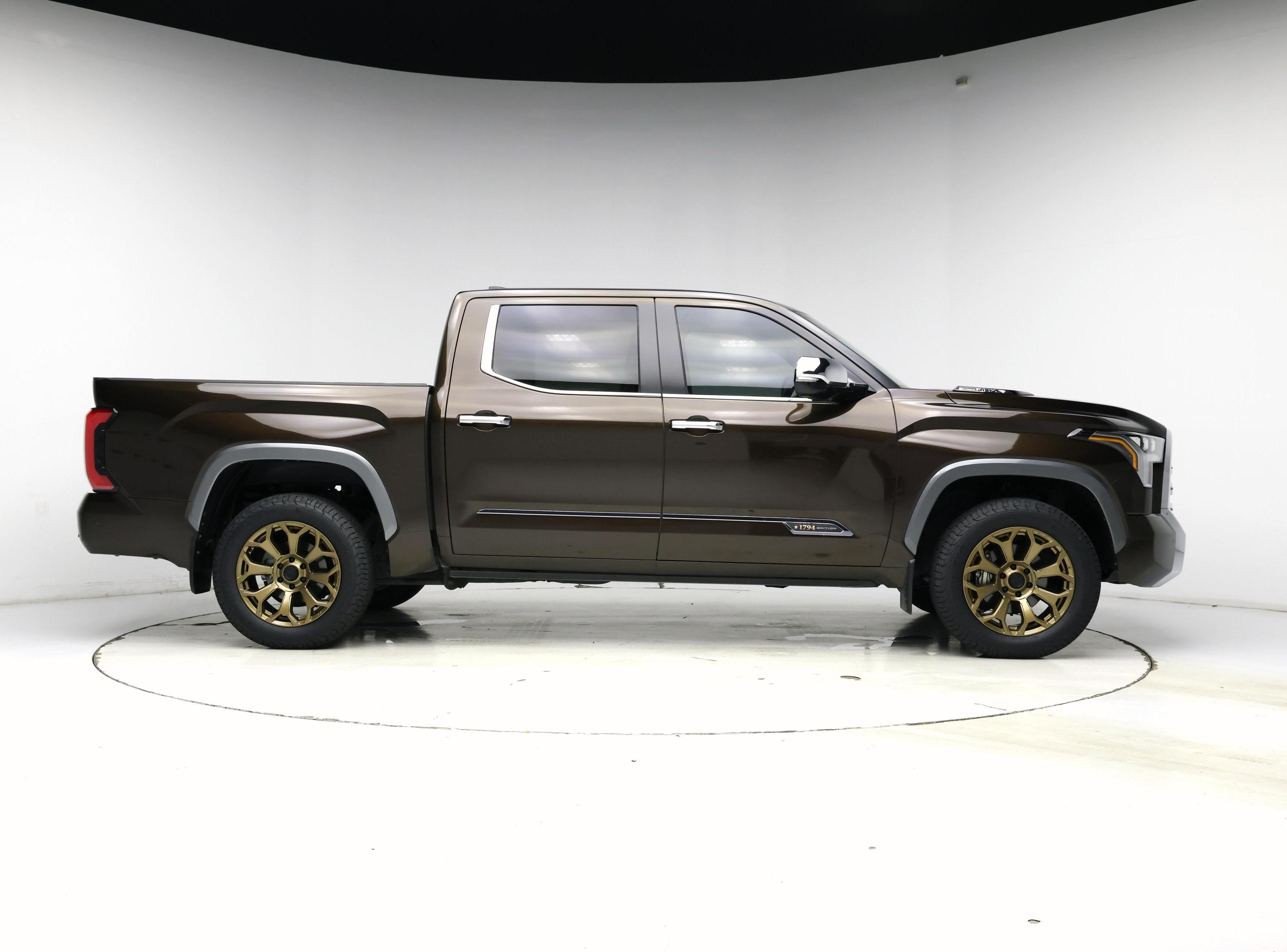 Thumbnail: 2024 Toyota Tundra - 7