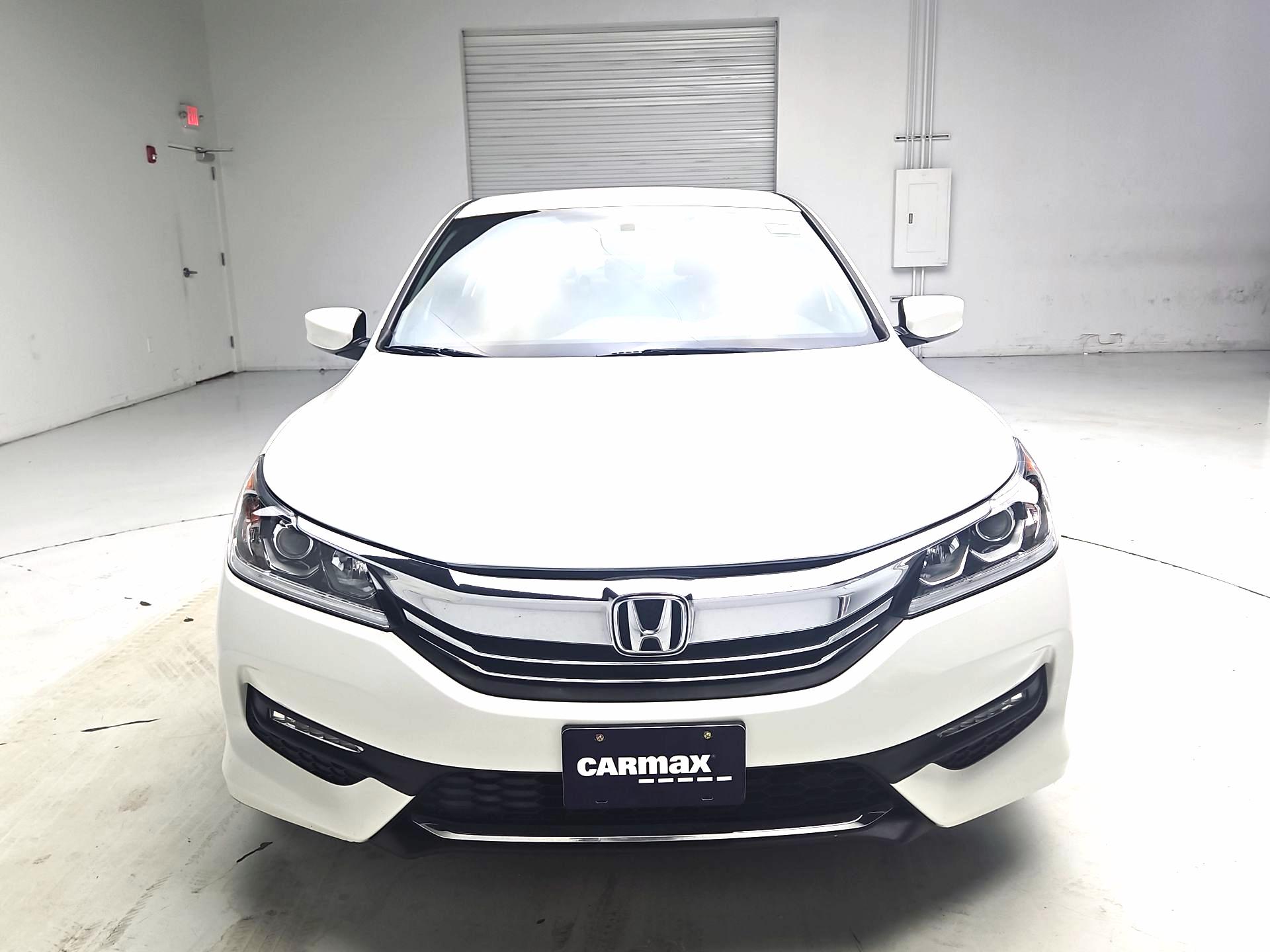 Thumbnail: 2017 Honda Accord - 2