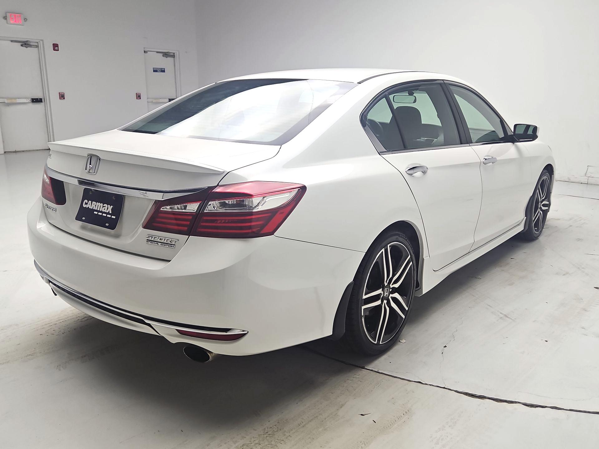 Thumbnail: 2017 Honda Accord - 5