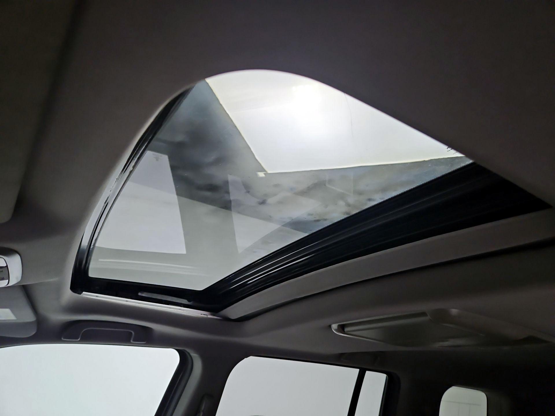Thumbnail: 2015 Honda Pilot - 19