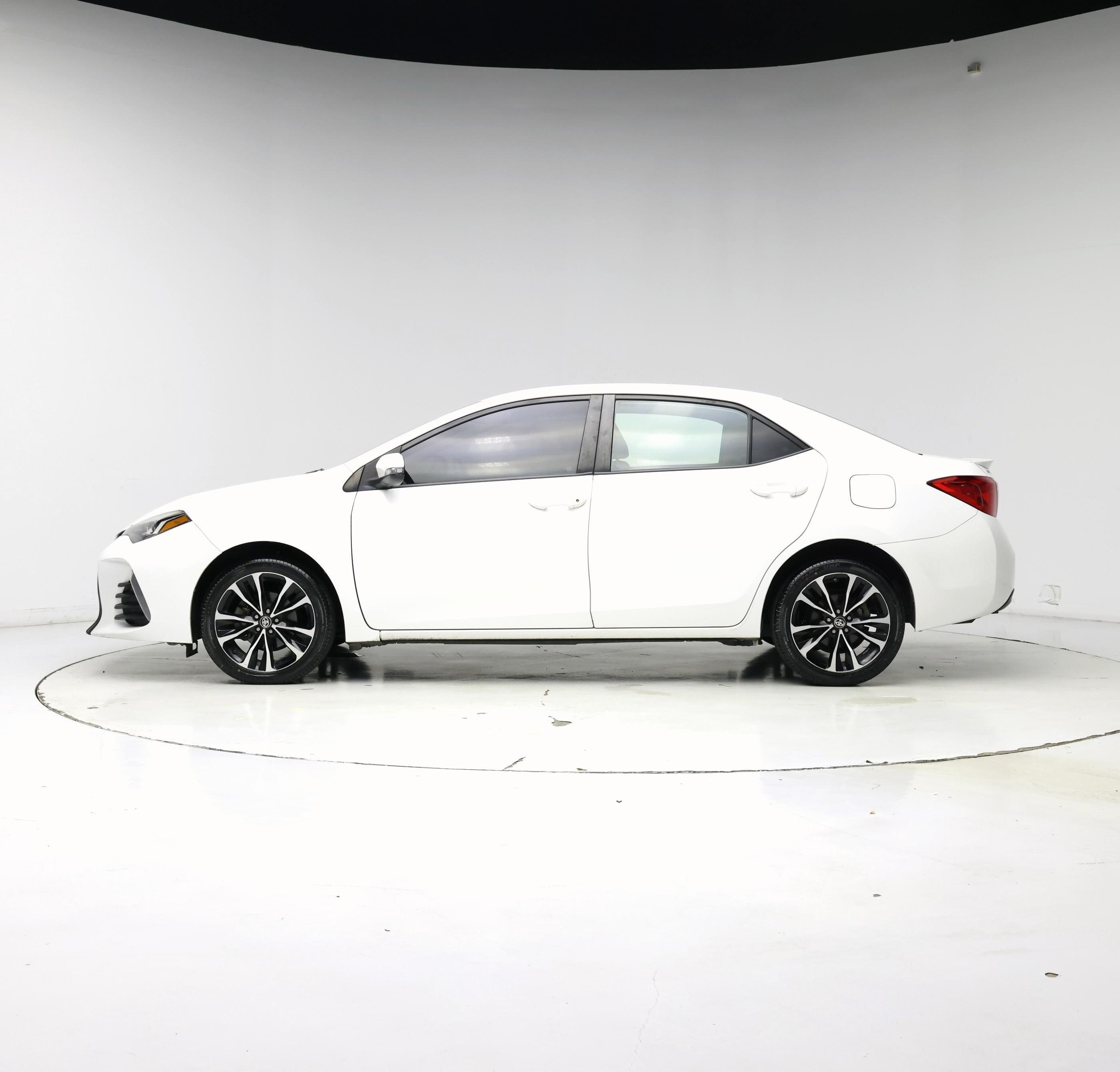 Thumbnail: 2019 Toyota Corolla - 3