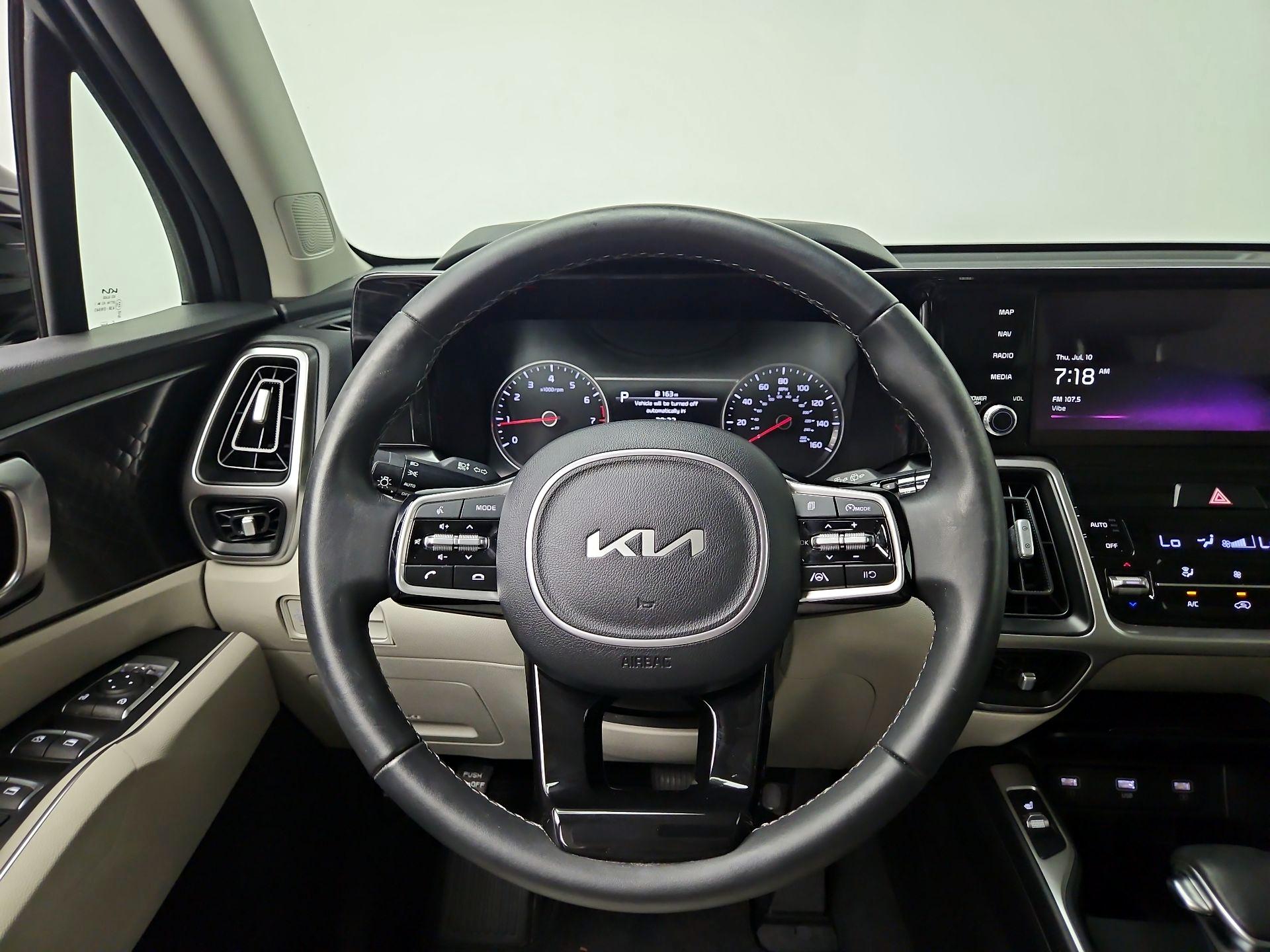 Thumbnail: 2022 Kia Sorento - 10