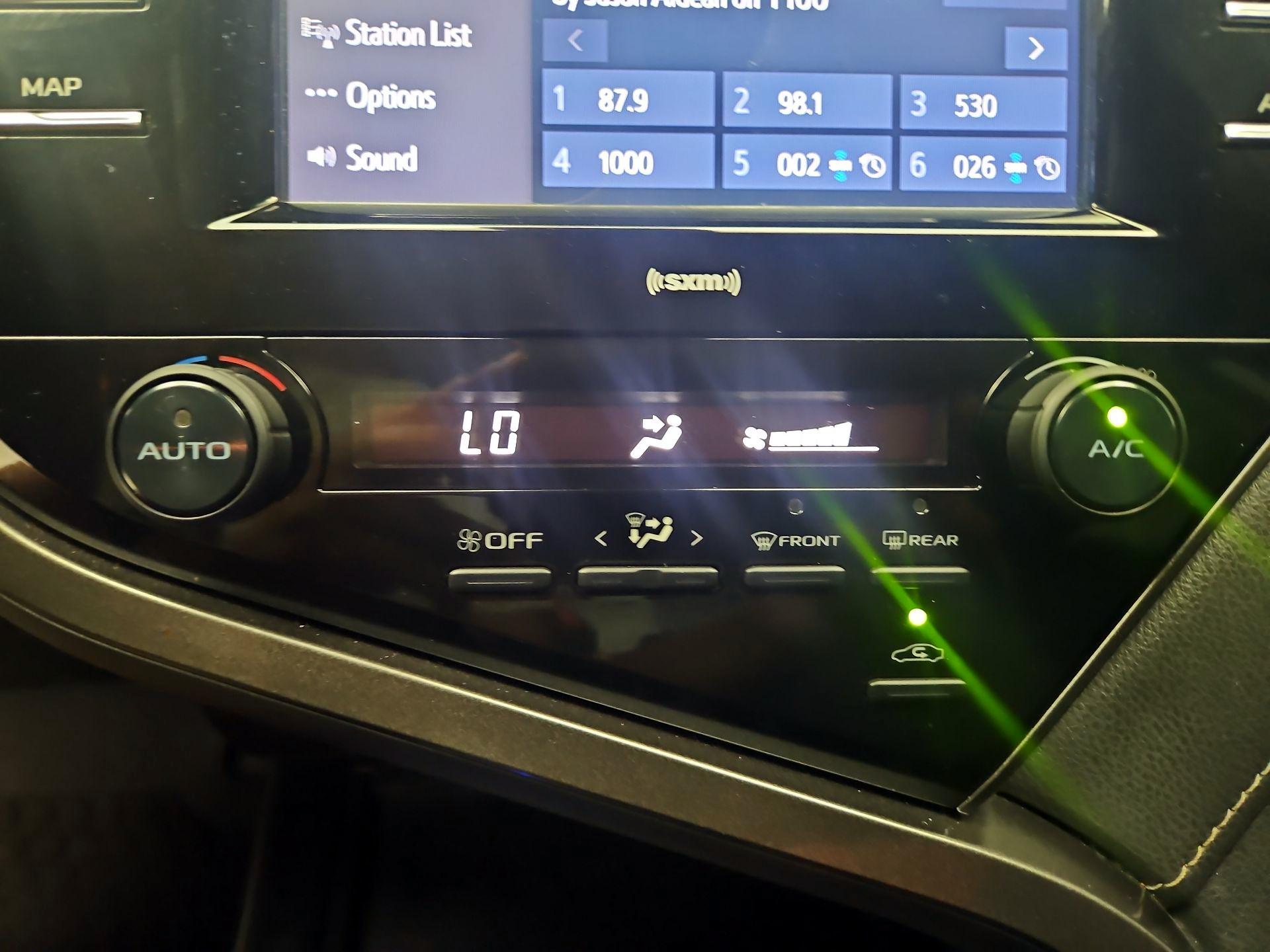 Thumbnail: 2020 Toyota Camry - 16
