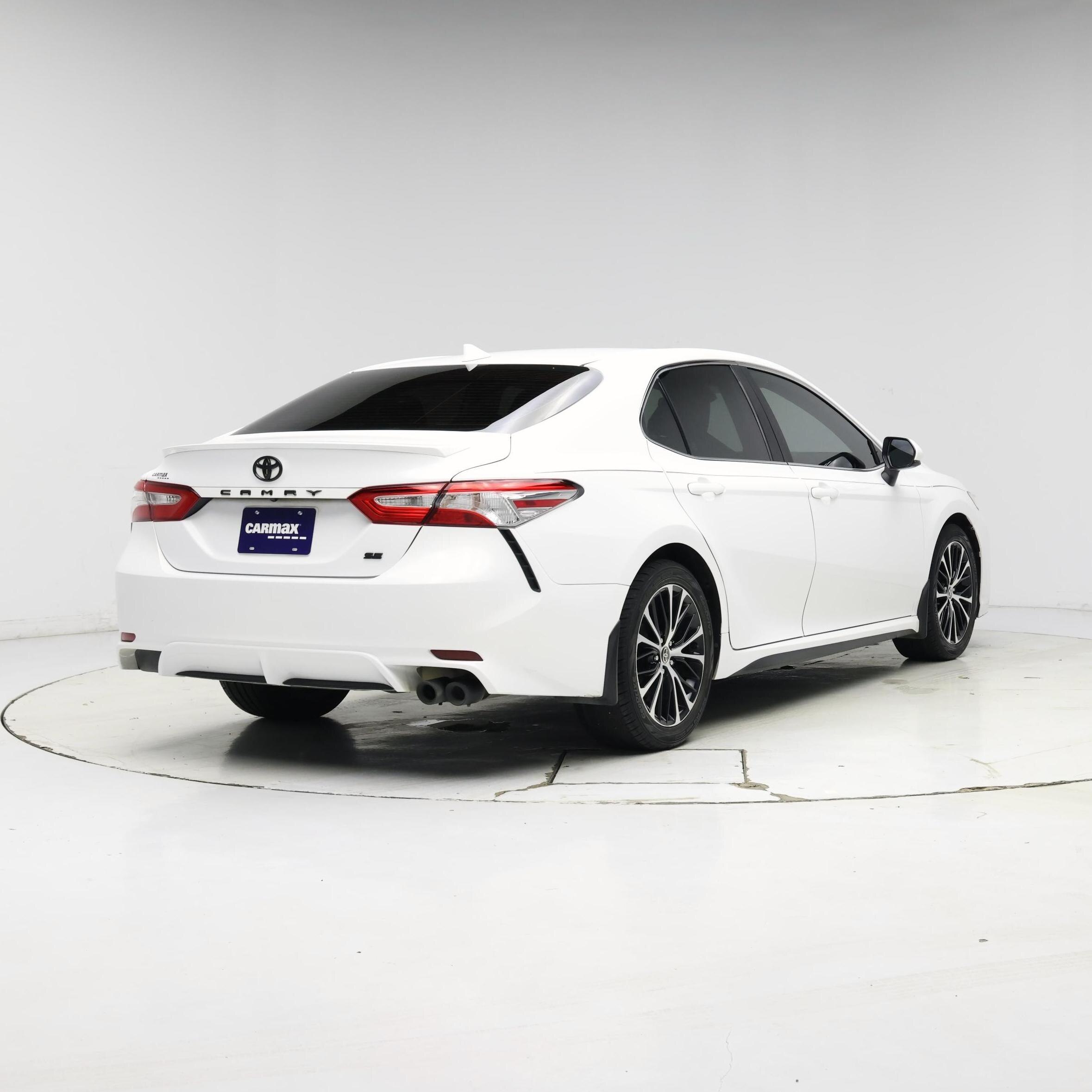 Thumbnail: 2020 Toyota Camry - 8