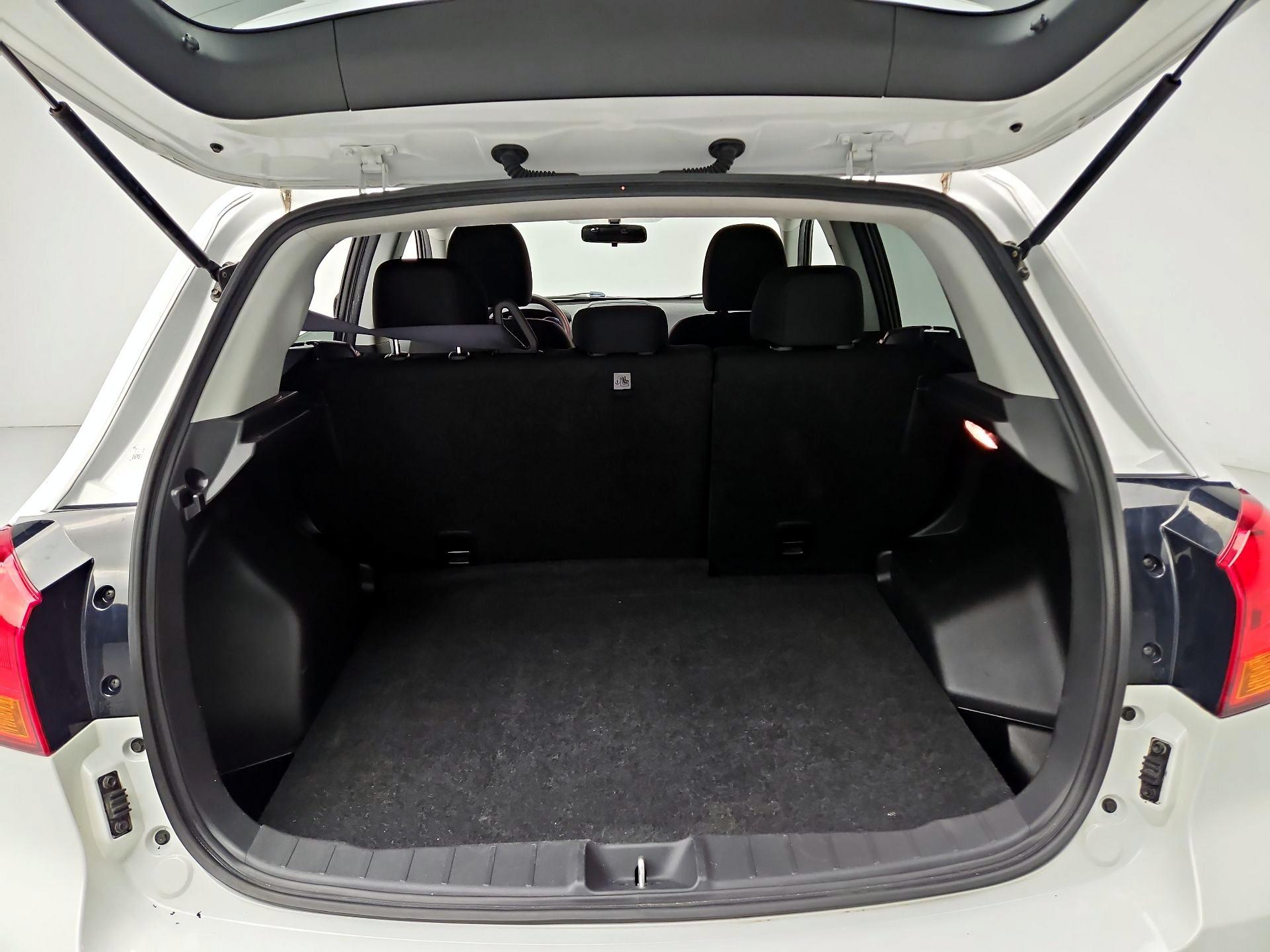Thumbnail: 2019 Mitsubishi Outlander Sport - 19