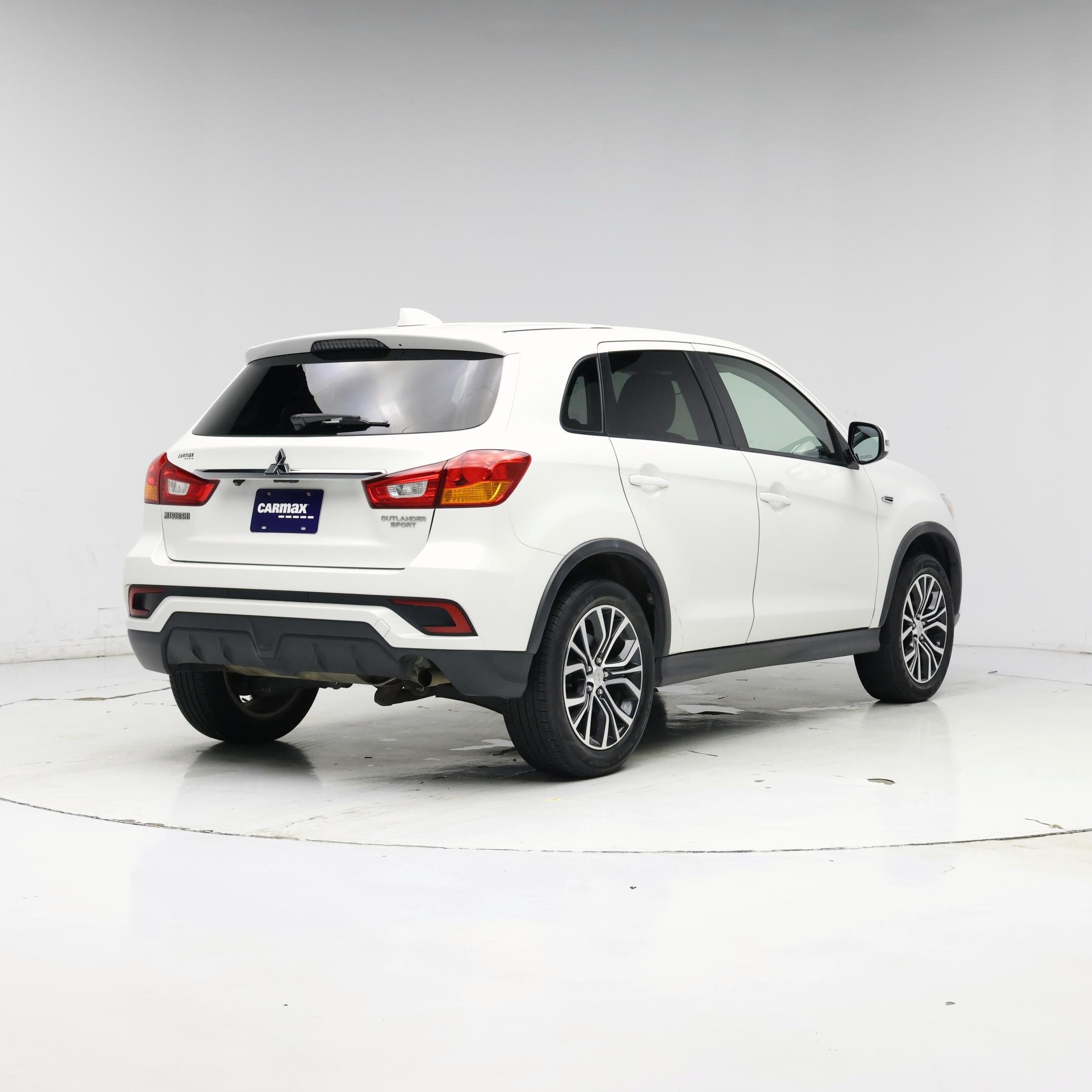 Thumbnail: 2019 Mitsubishi Outlander Sport - 8