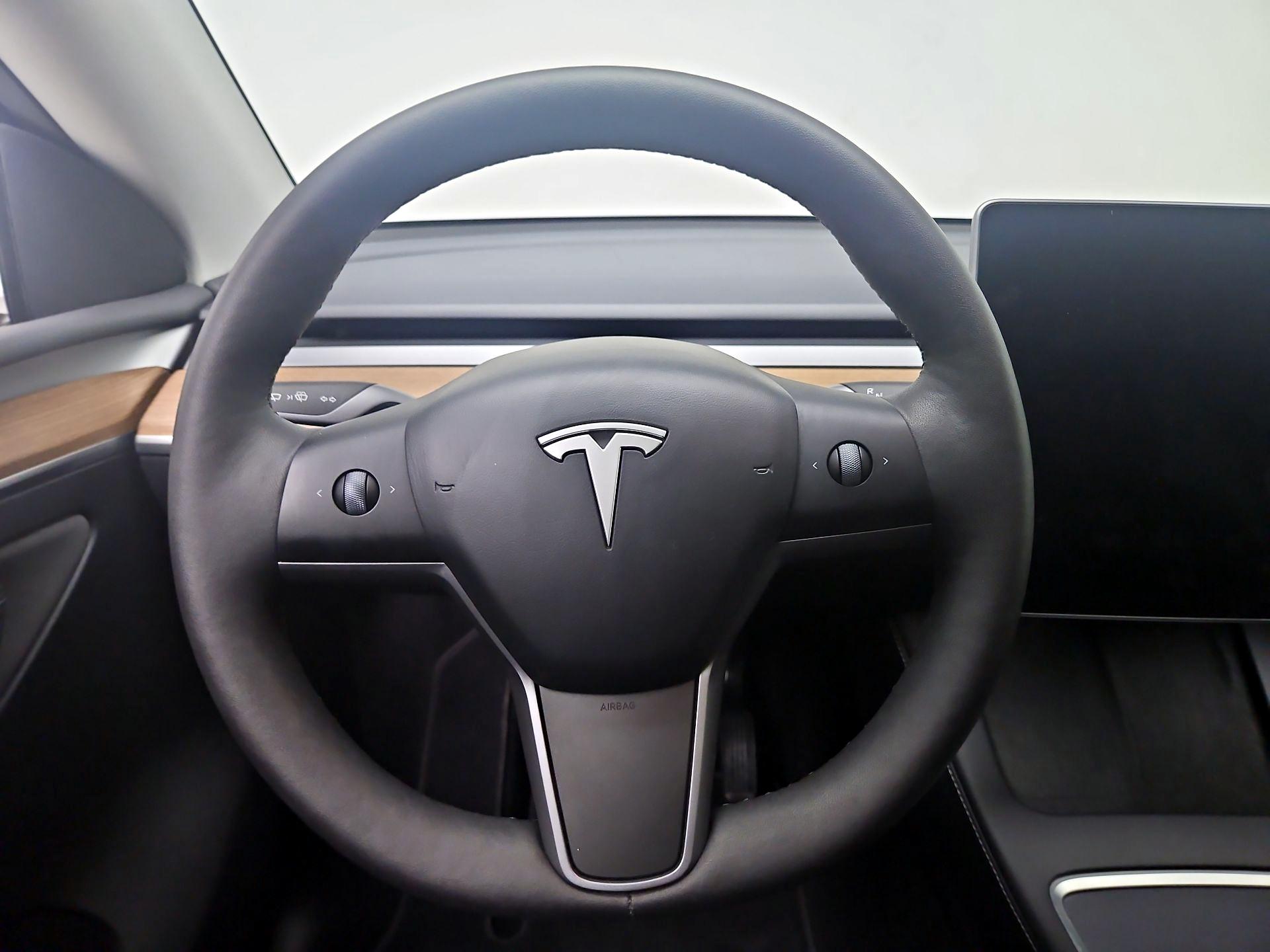 Thumbnail: 2024 Tesla Model Y - 10