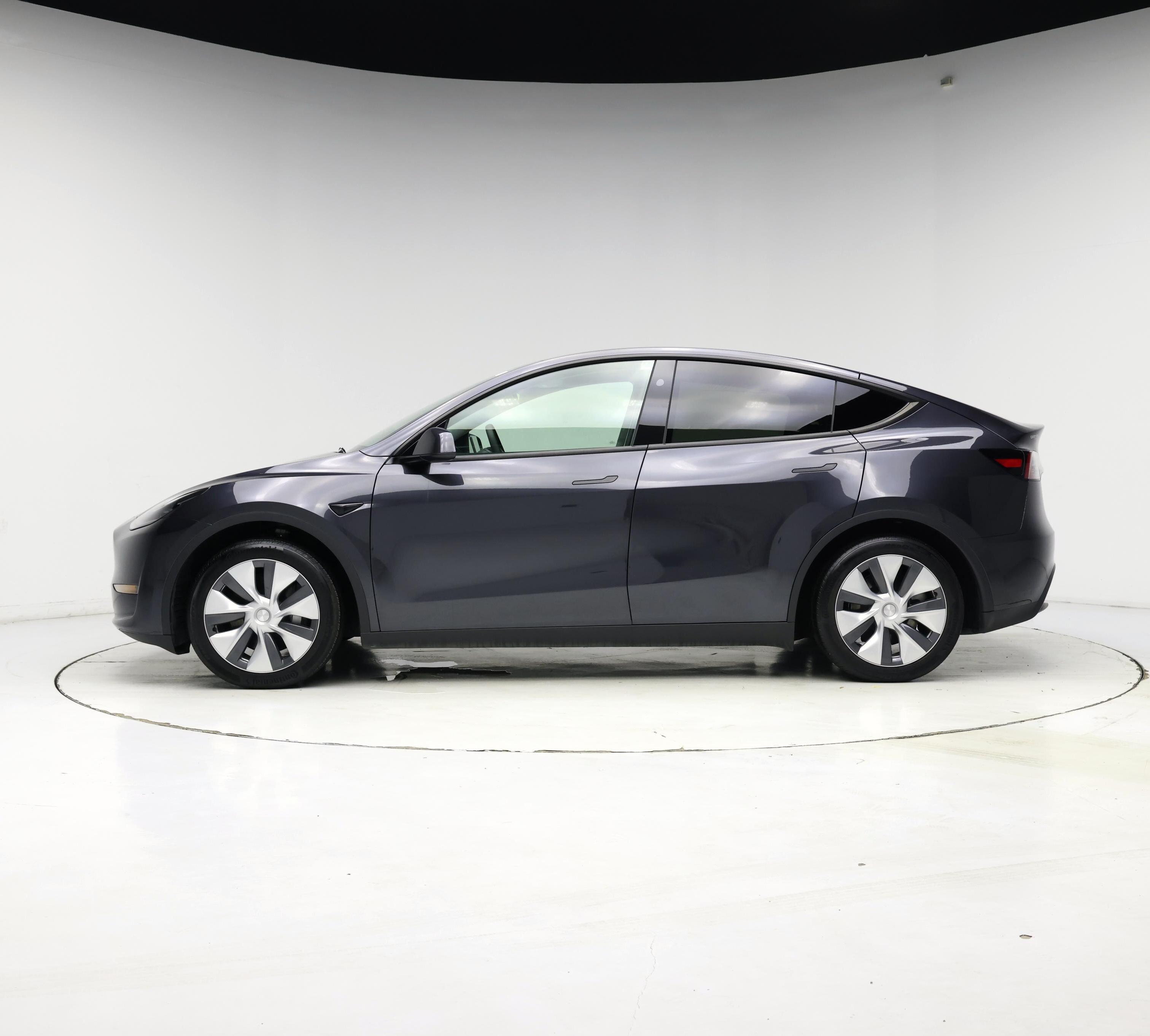 Thumbnail: 2024 Tesla Model Y - 3