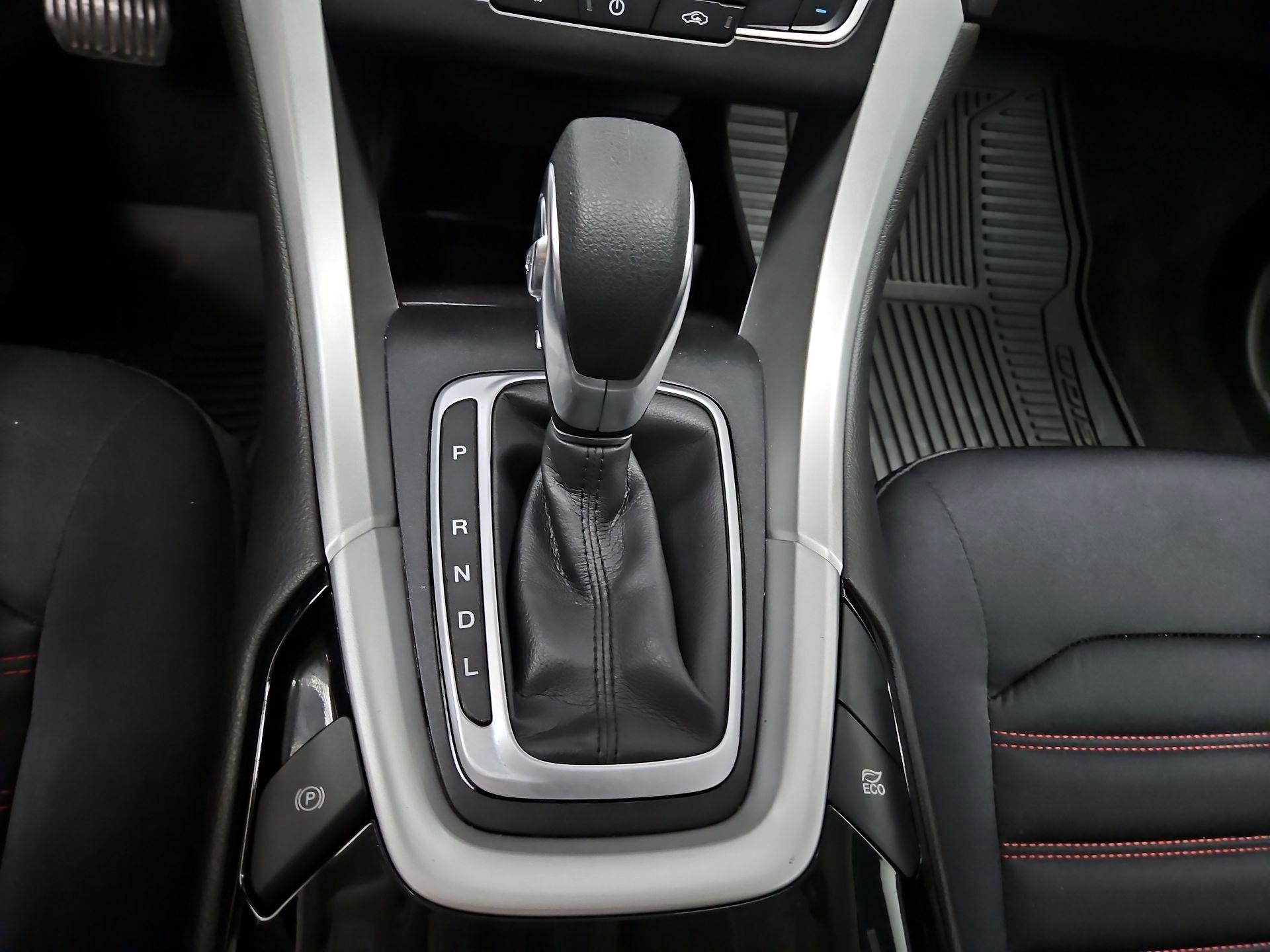 Thumbnail: 2016 Ford Fusion - 18