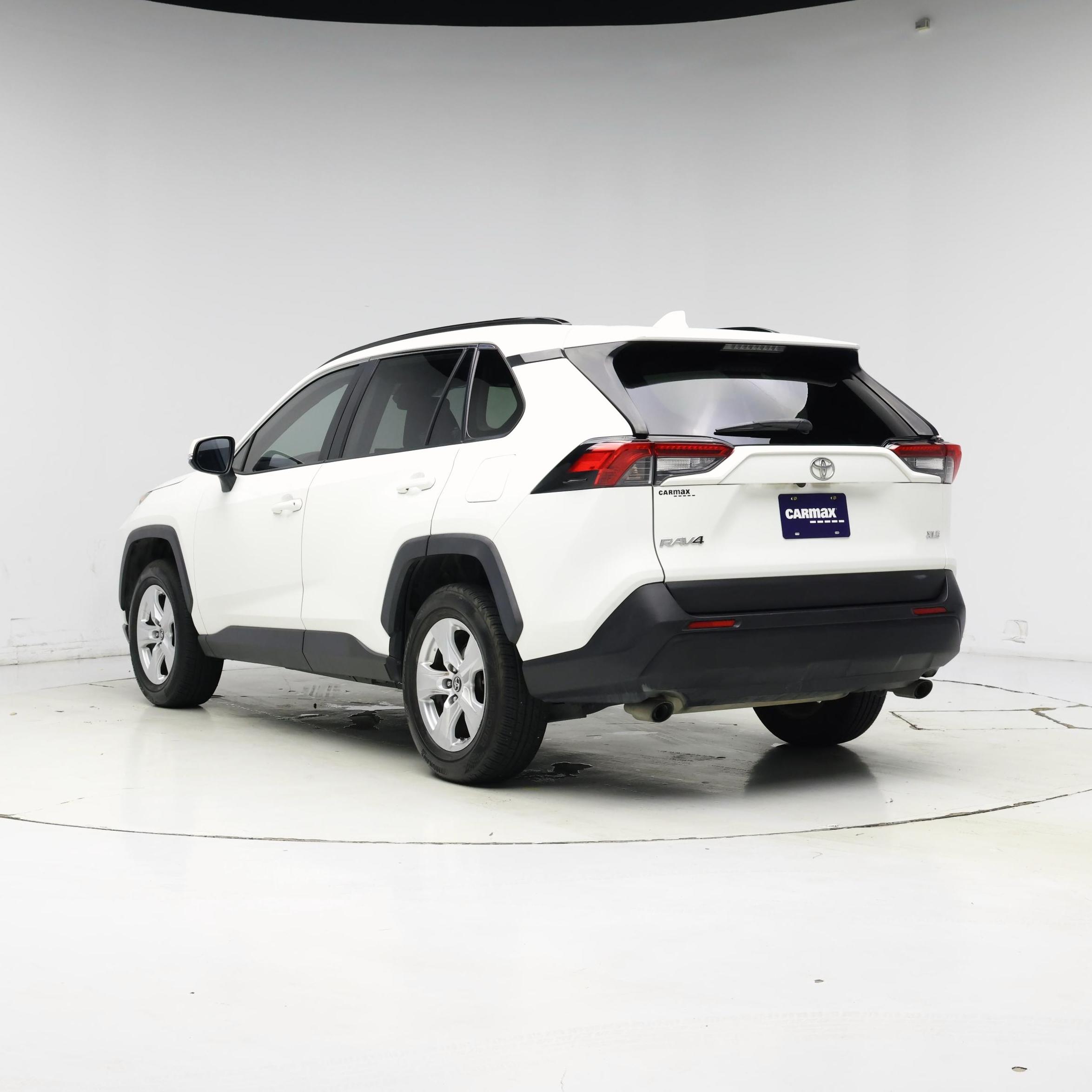Thumbnail: 2019 Toyota RAV4 - 2