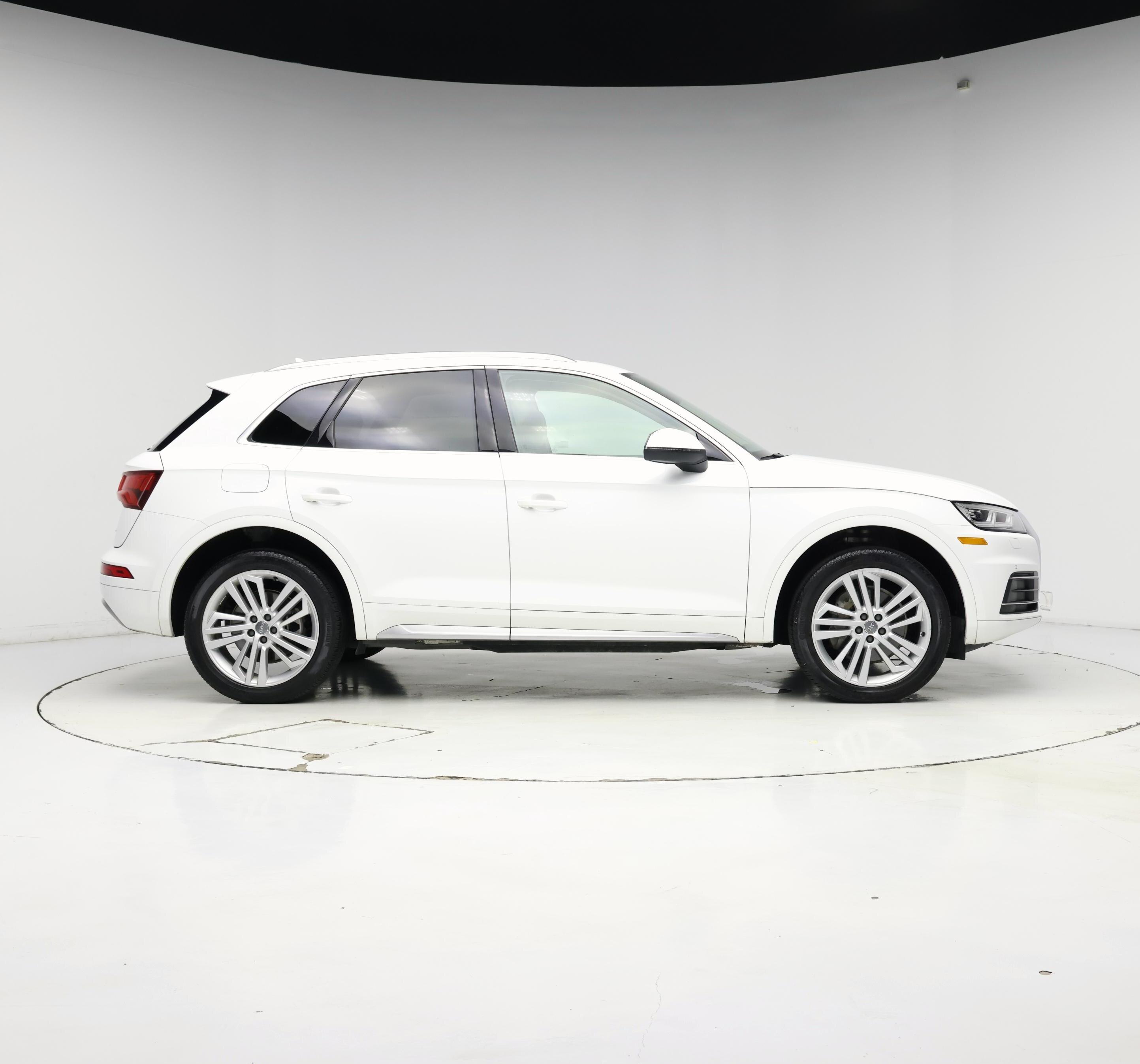Thumbnail: 2020 Audi Q5 - 7
