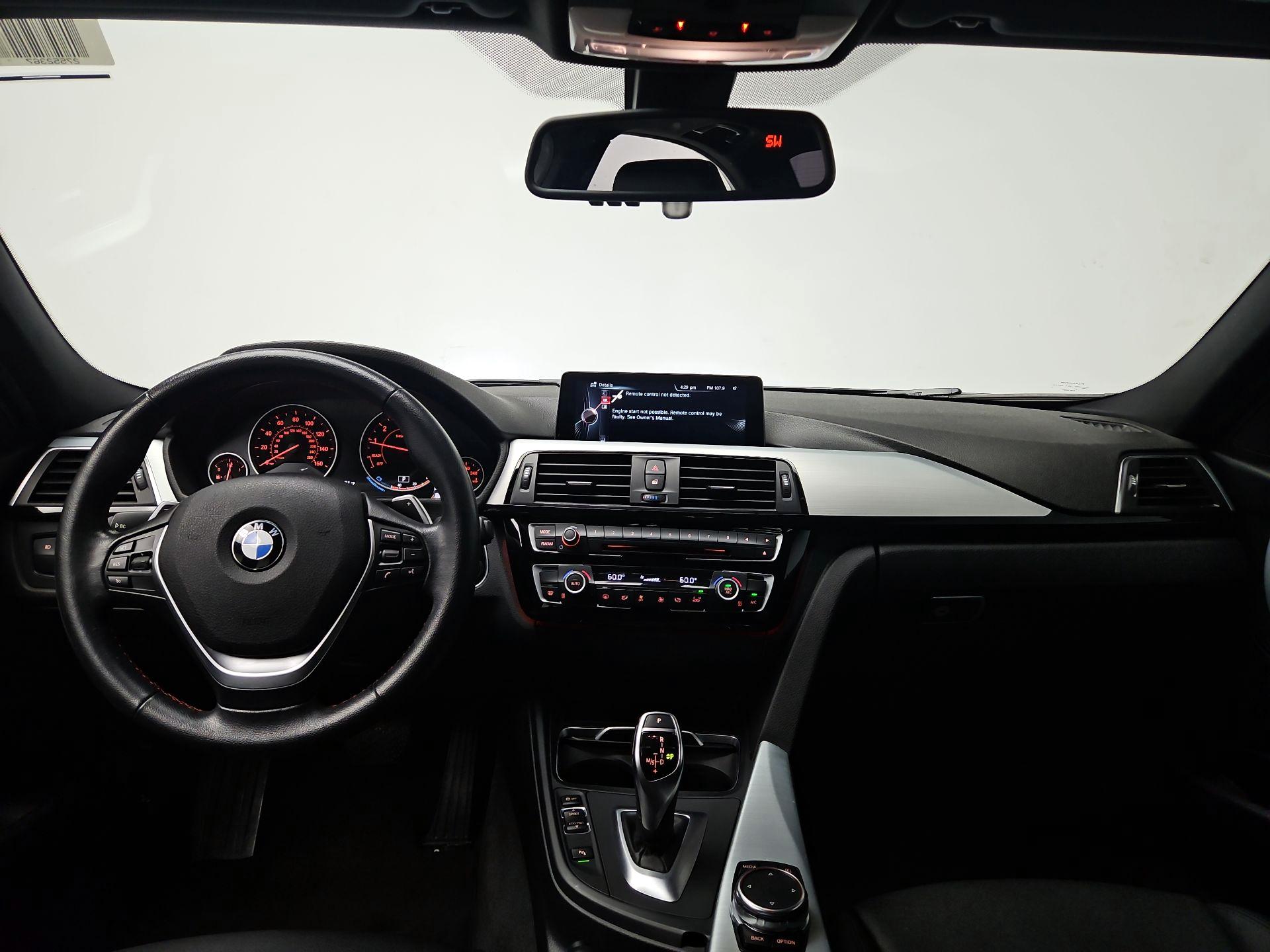 Thumbnail: 2016 BMW 3 Series - 9