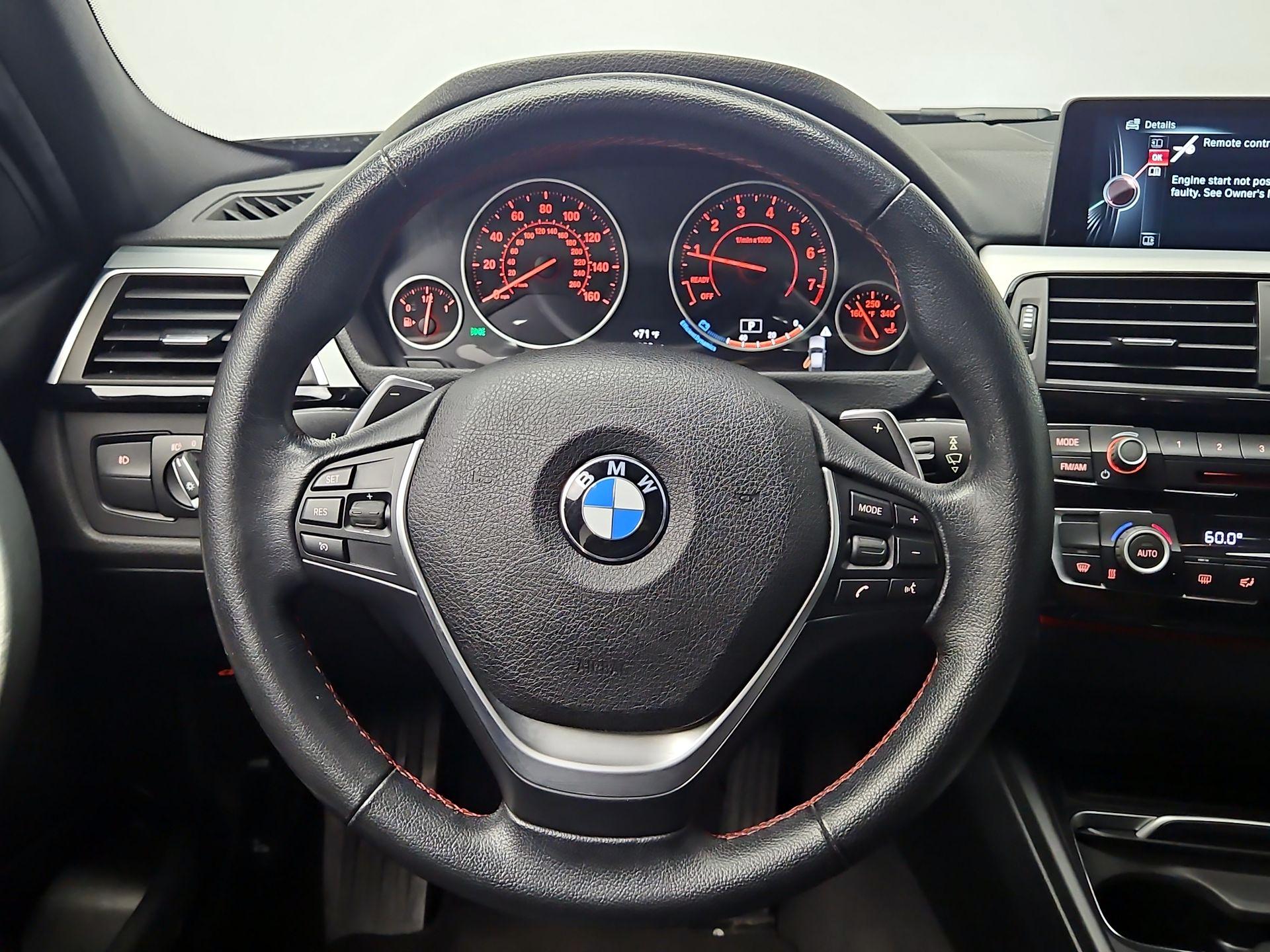 Thumbnail: 2016 BMW 3 Series - 10