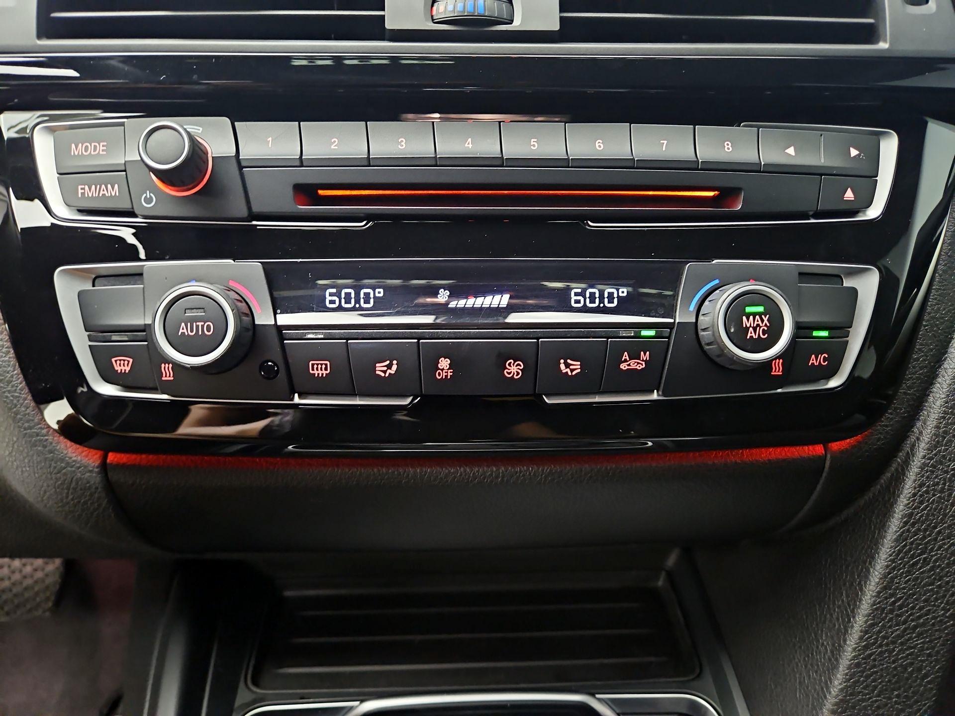 Thumbnail: 2016 BMW 3 Series - 17