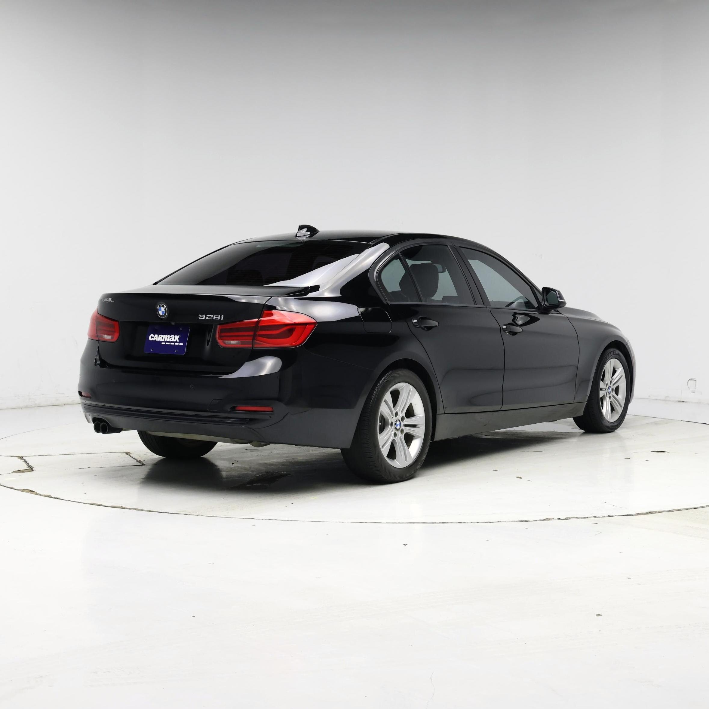 Thumbnail: 2016 BMW 3 Series - 8