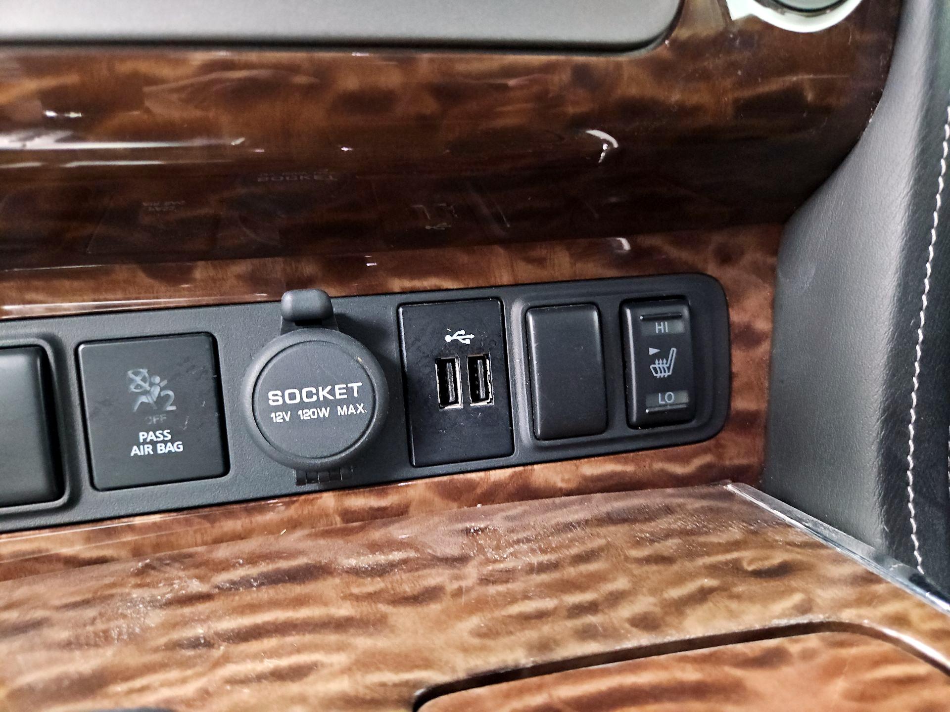 Thumbnail: 2020 Nissan Armada - 19