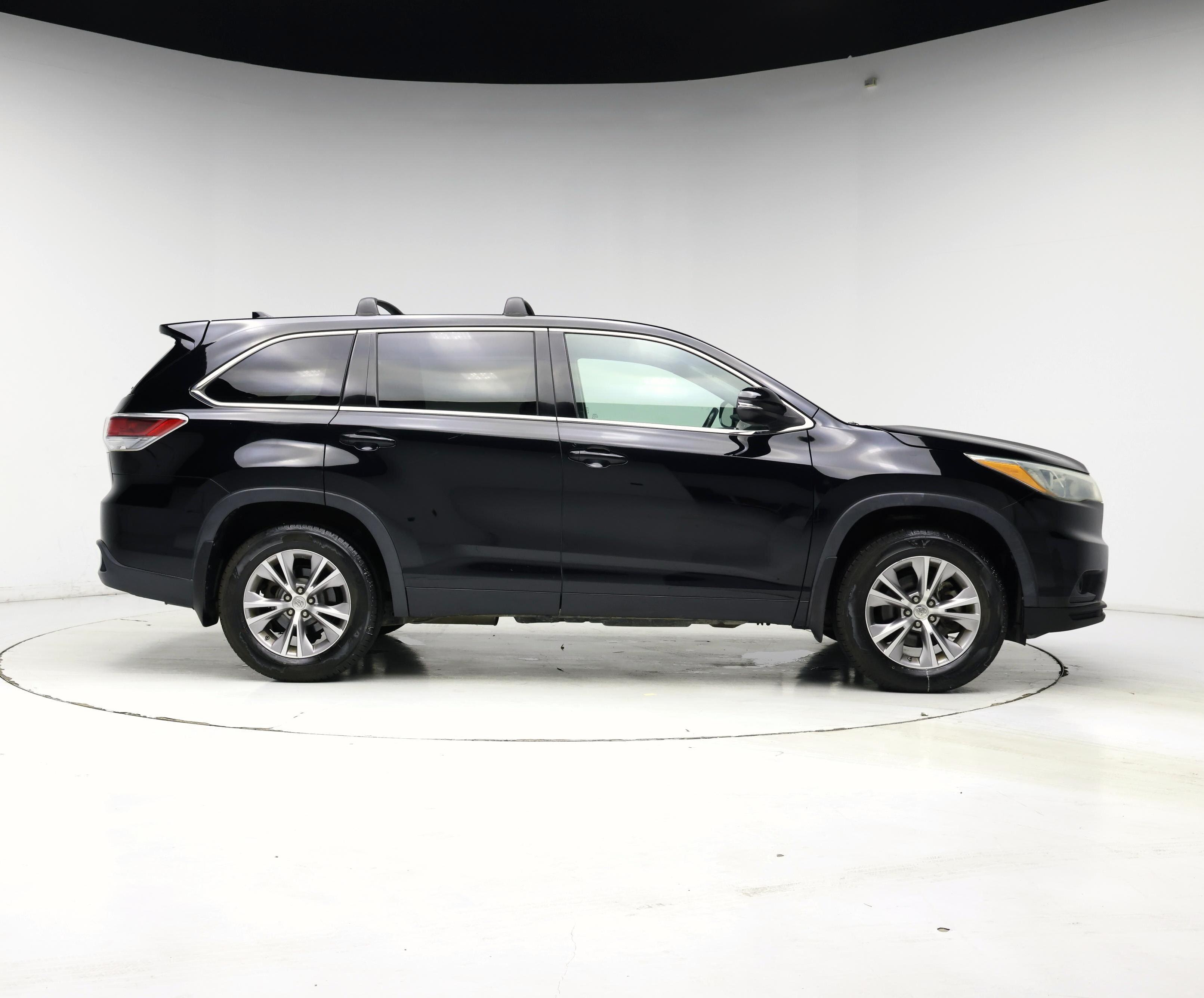 Thumbnail: 2015 Toyota Highlander - 7