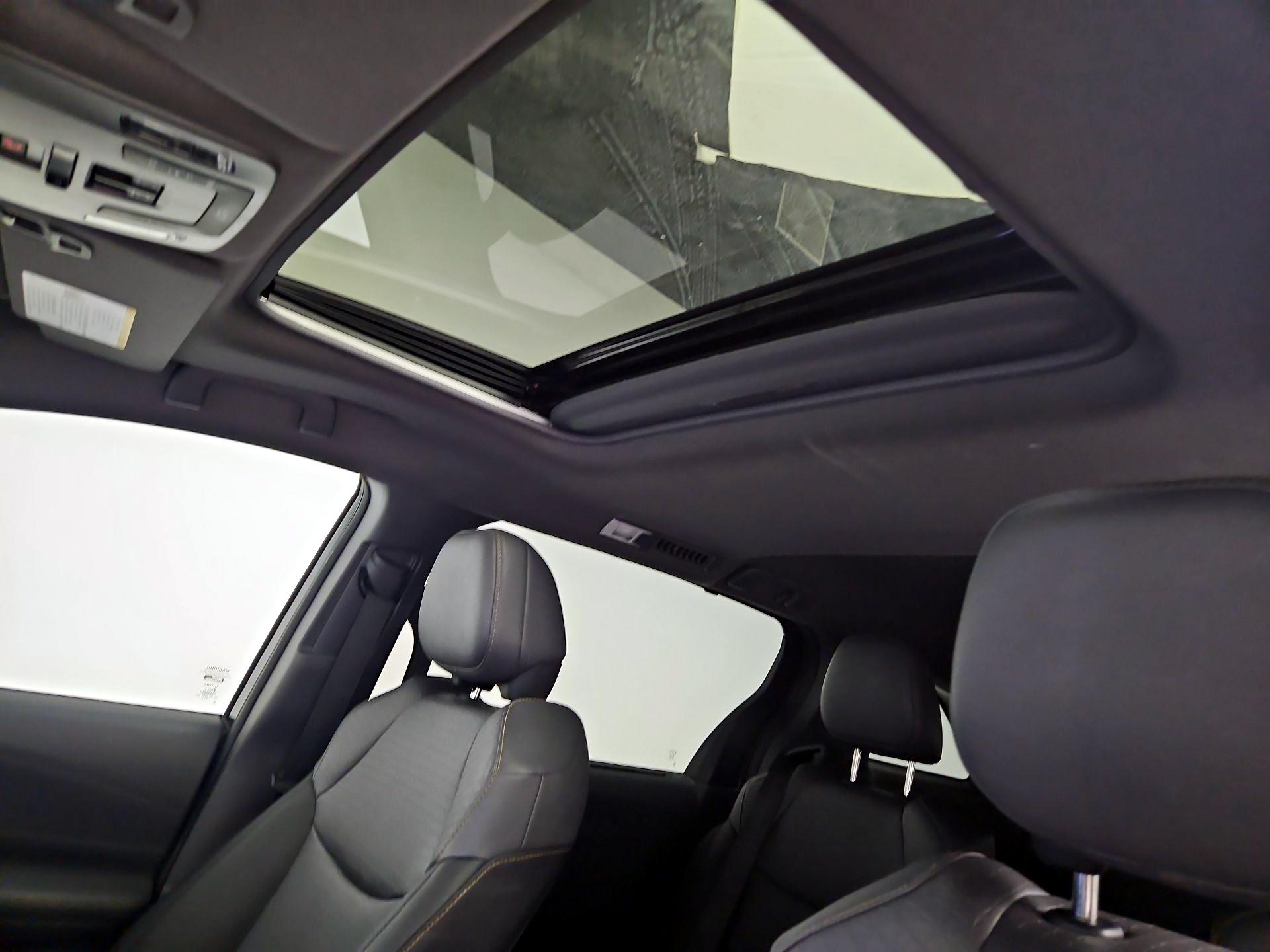 Thumbnail: 2024 Toyota Sienna - 20