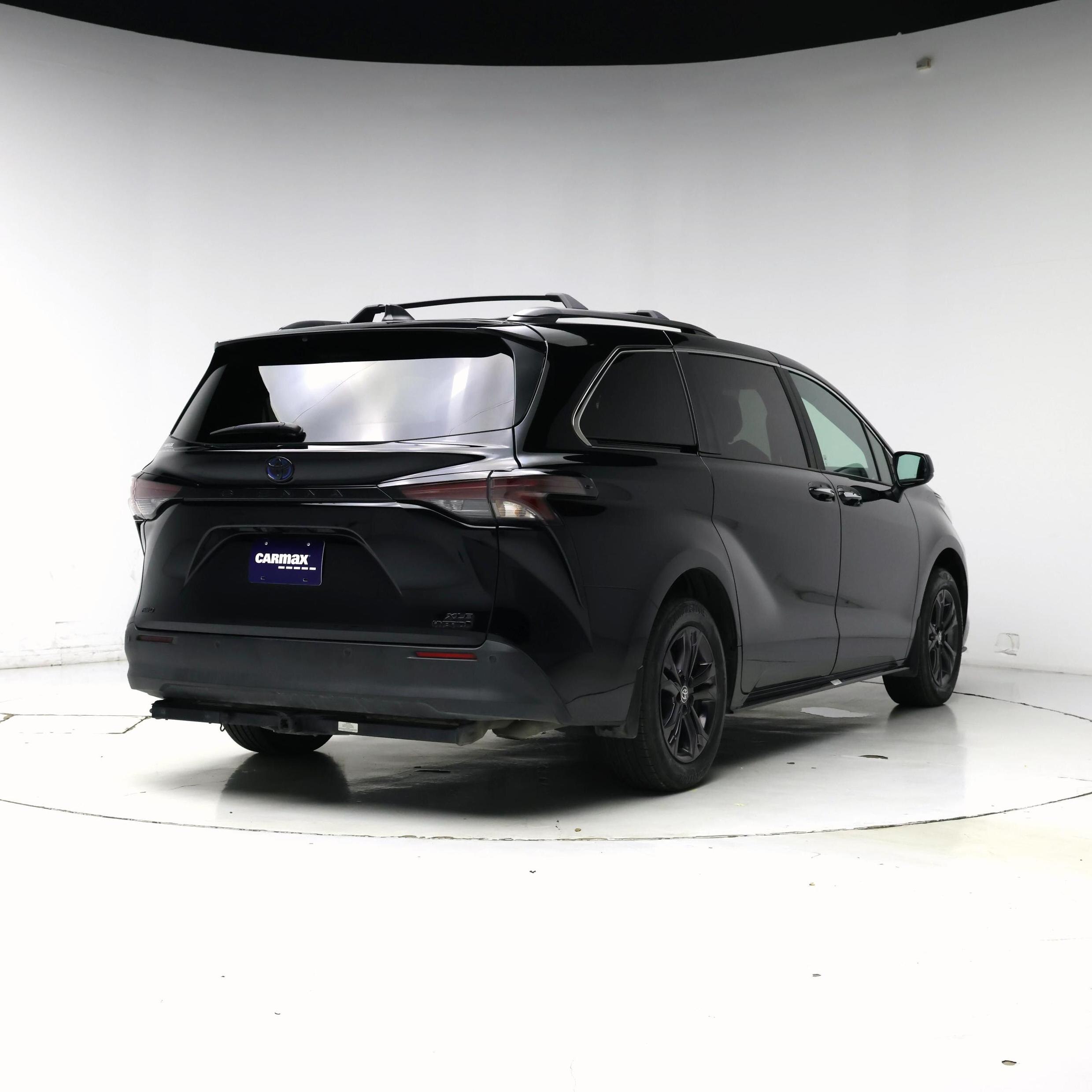 Thumbnail: 2024 Toyota Sienna - 8