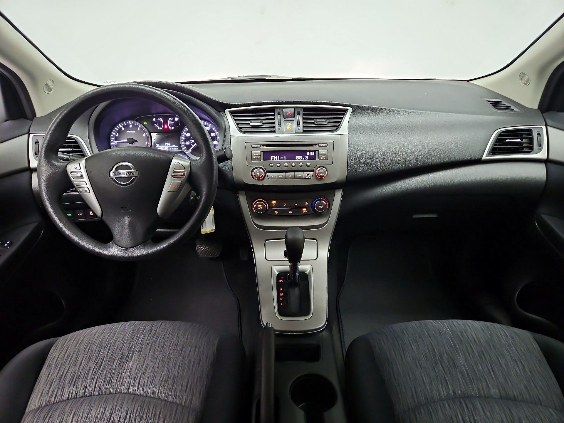 Thumbnail: 2014 Nissan Sentra - 9