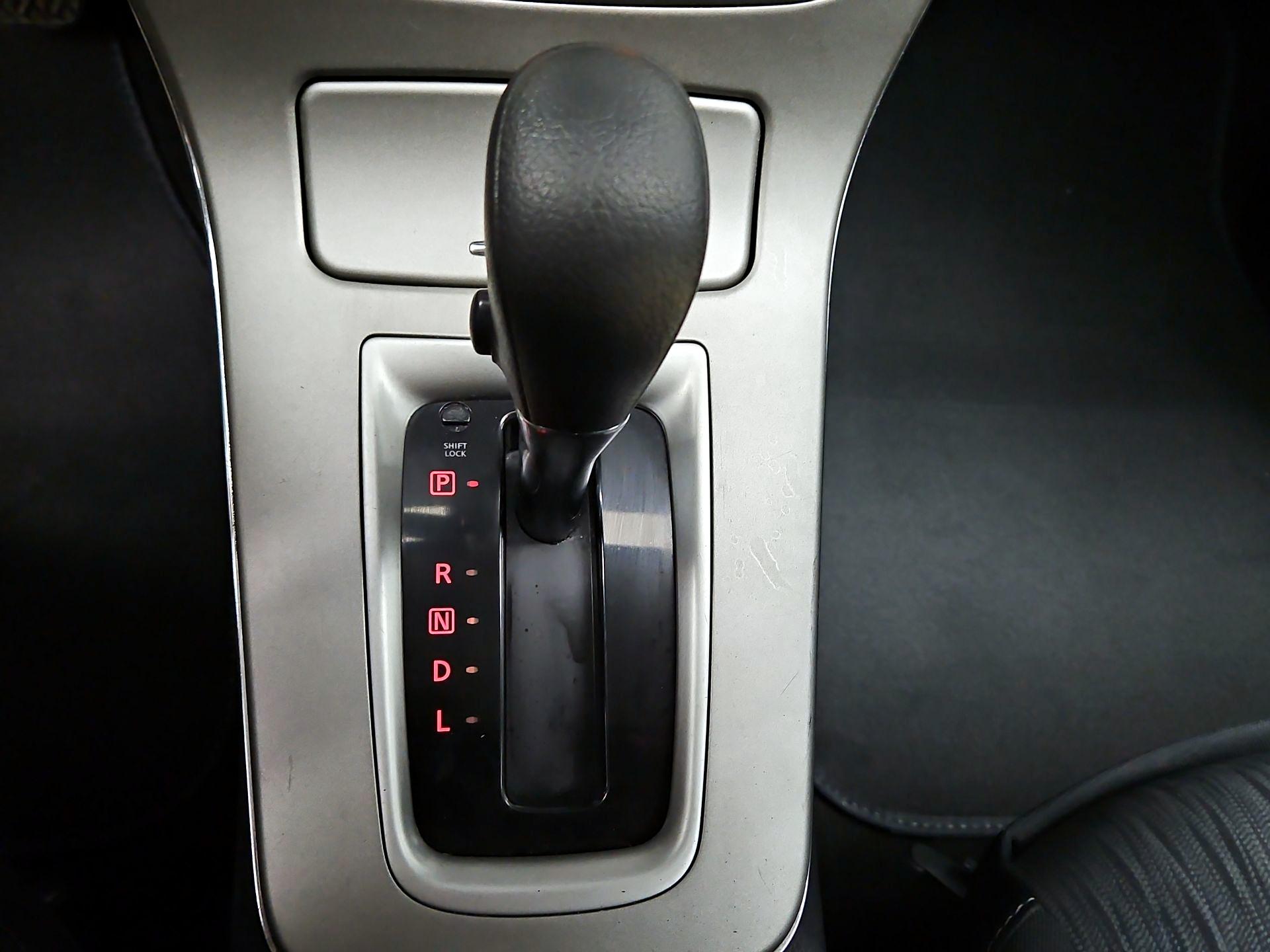 Thumbnail: 2014 Nissan Sentra - 16