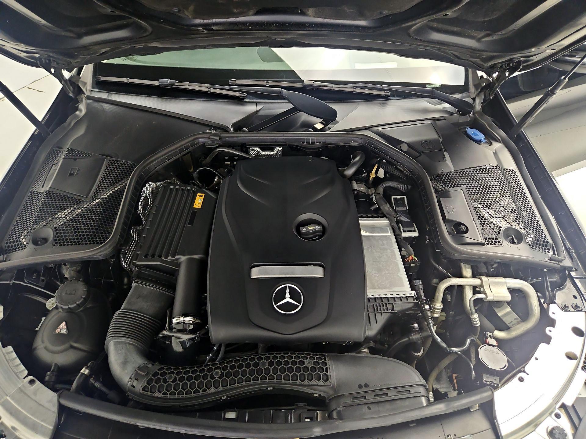 Thumbnail: 2018 Mercedes-Benz C-Class - 20