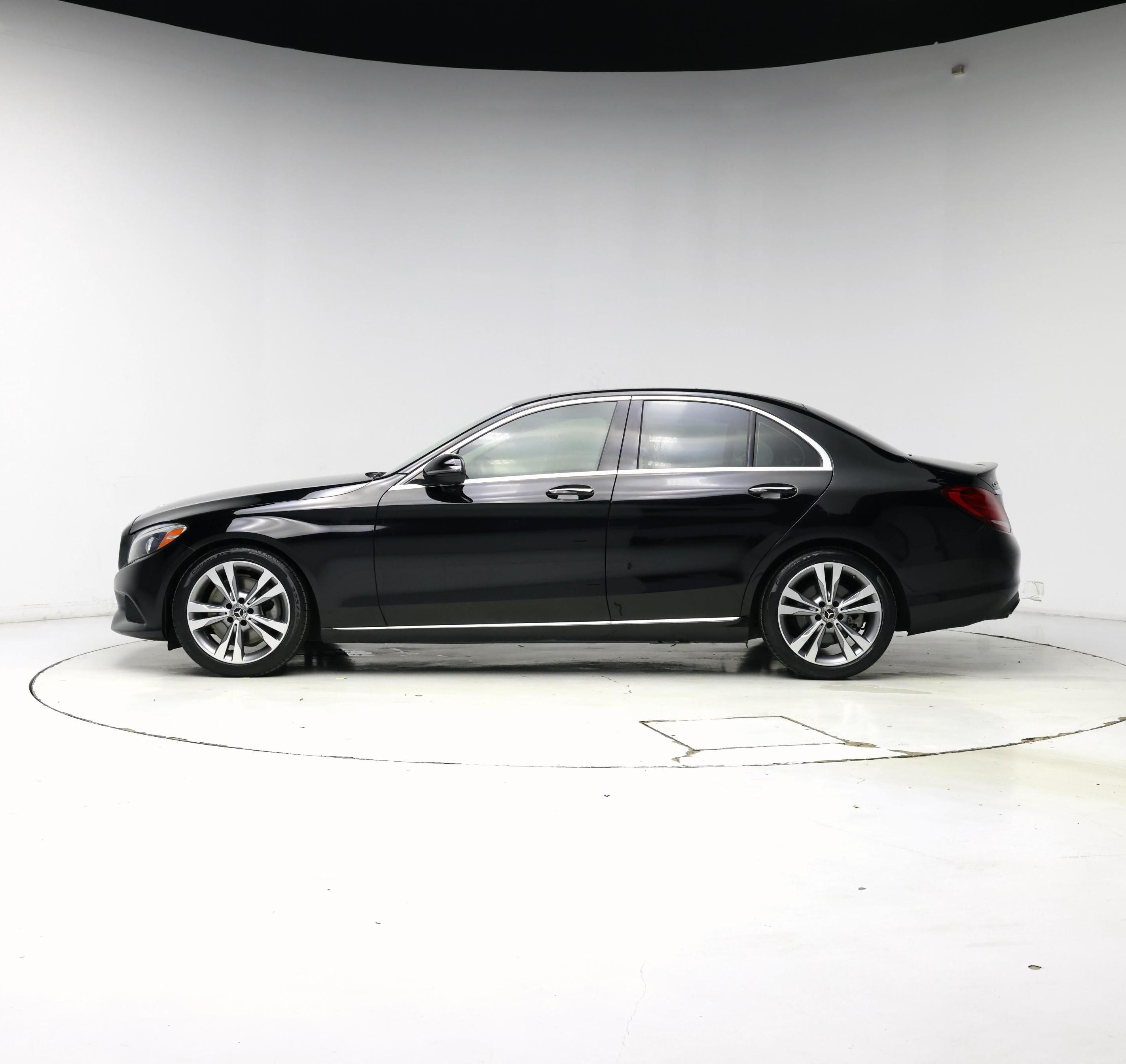 Thumbnail: 2018 Mercedes-Benz C-Class - 3