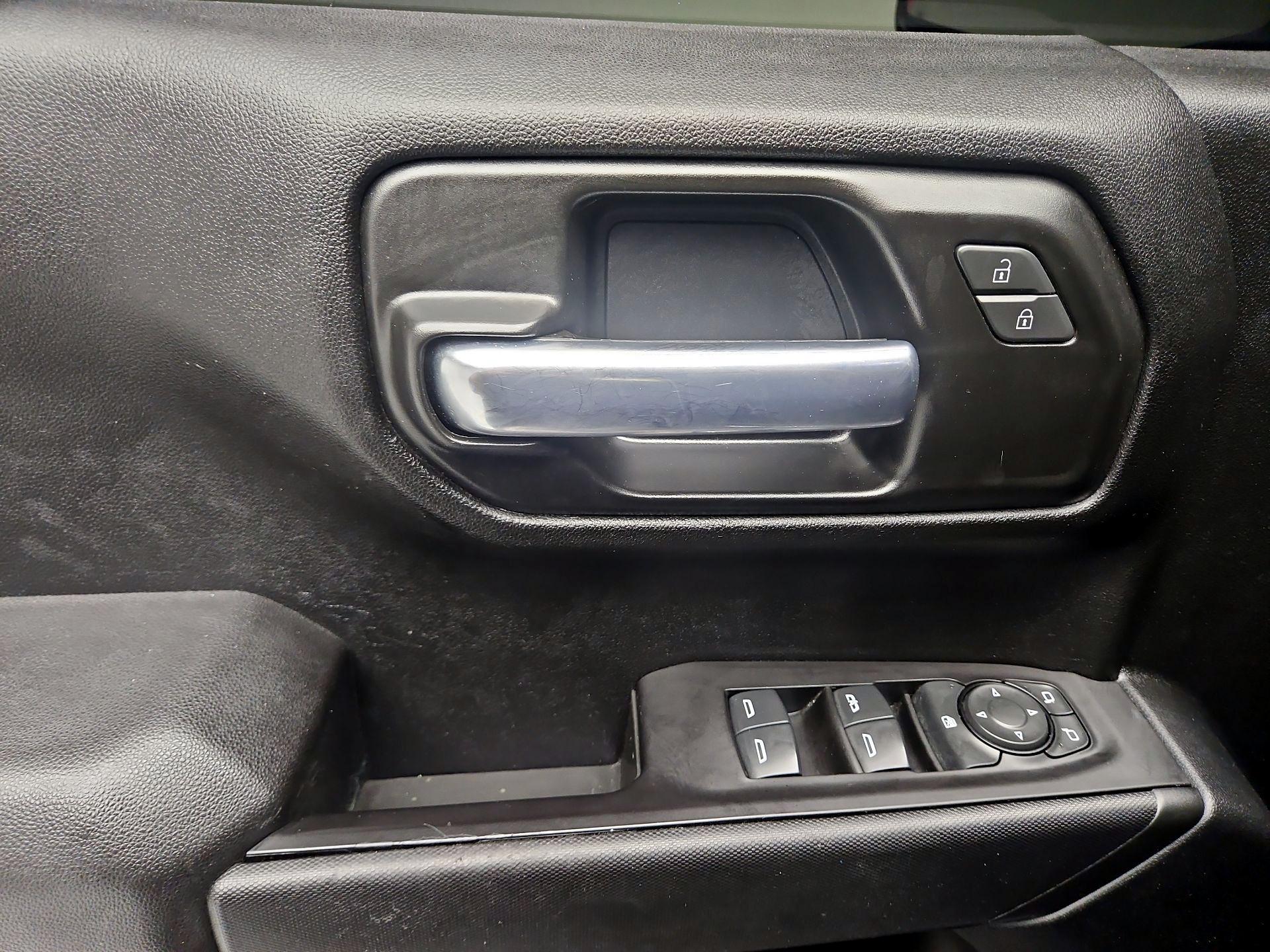 Thumbnail: 2021 Chevrolet Silverado 1500 - 10