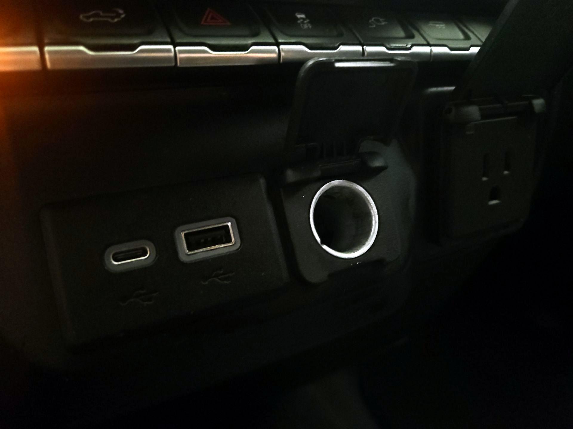 Thumbnail: 2021 Chevrolet Silverado 1500 - 16