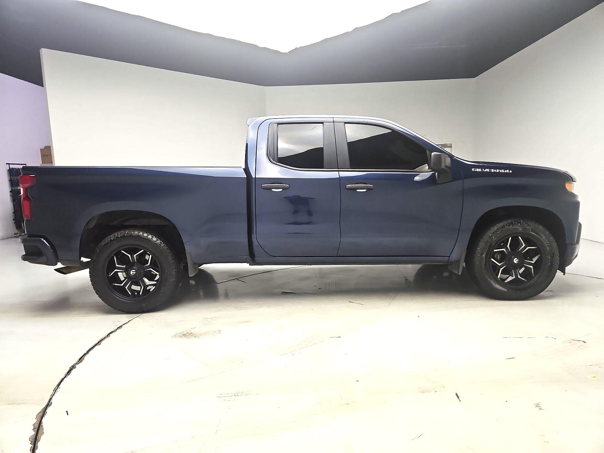 Thumbnail: 2021 Chevrolet Silverado 1500 - 4