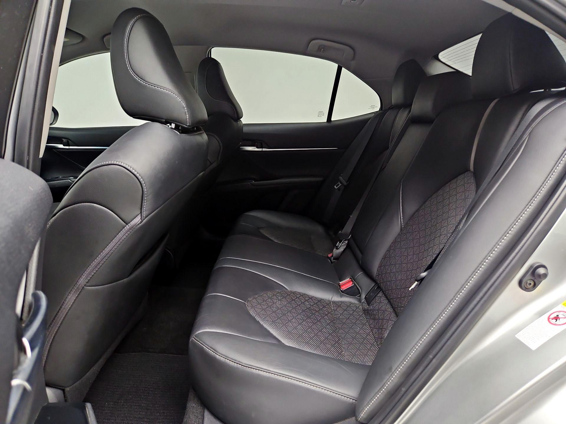 Thumbnail: 2018 Toyota Camry - 19