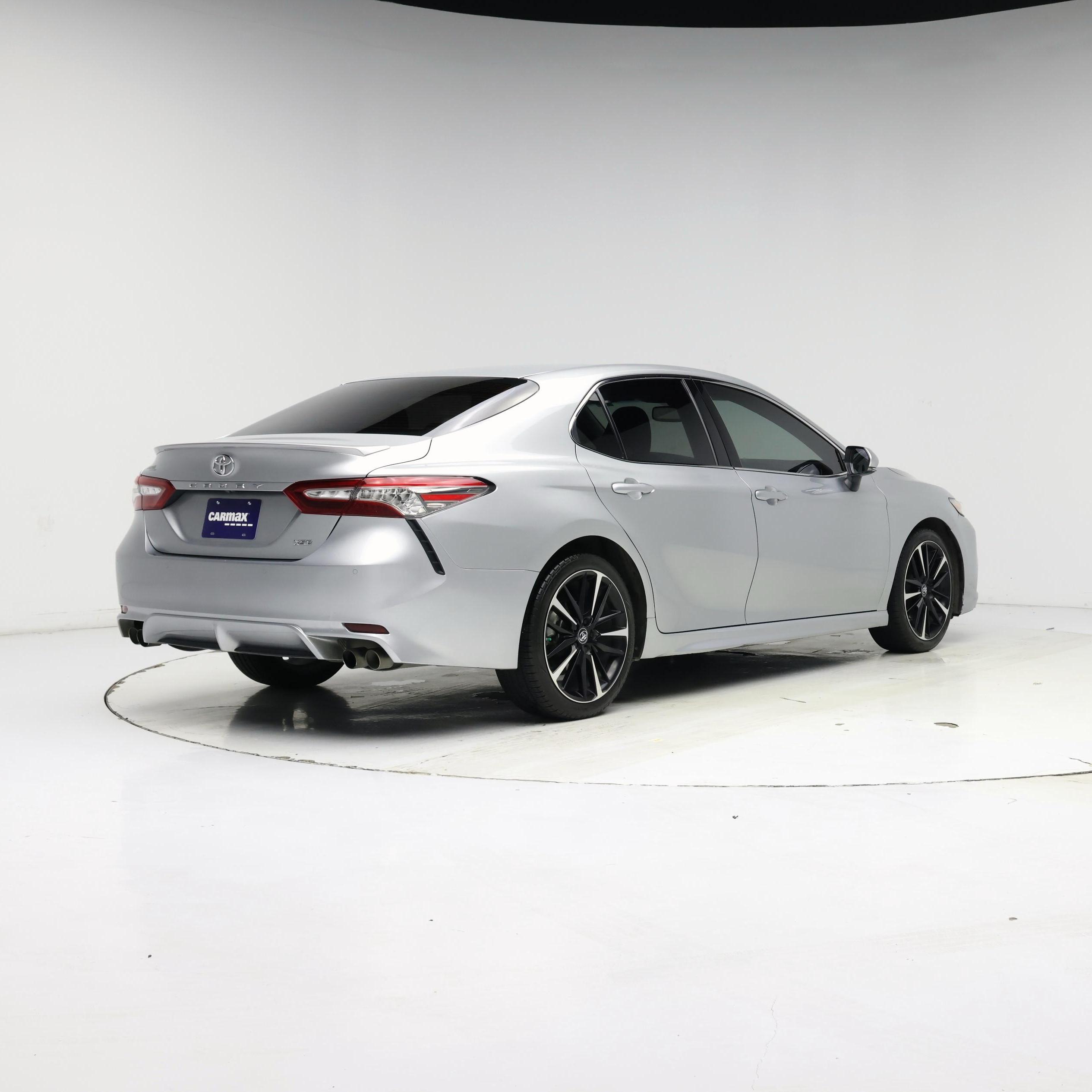 Thumbnail: 2018 Toyota Camry - 8