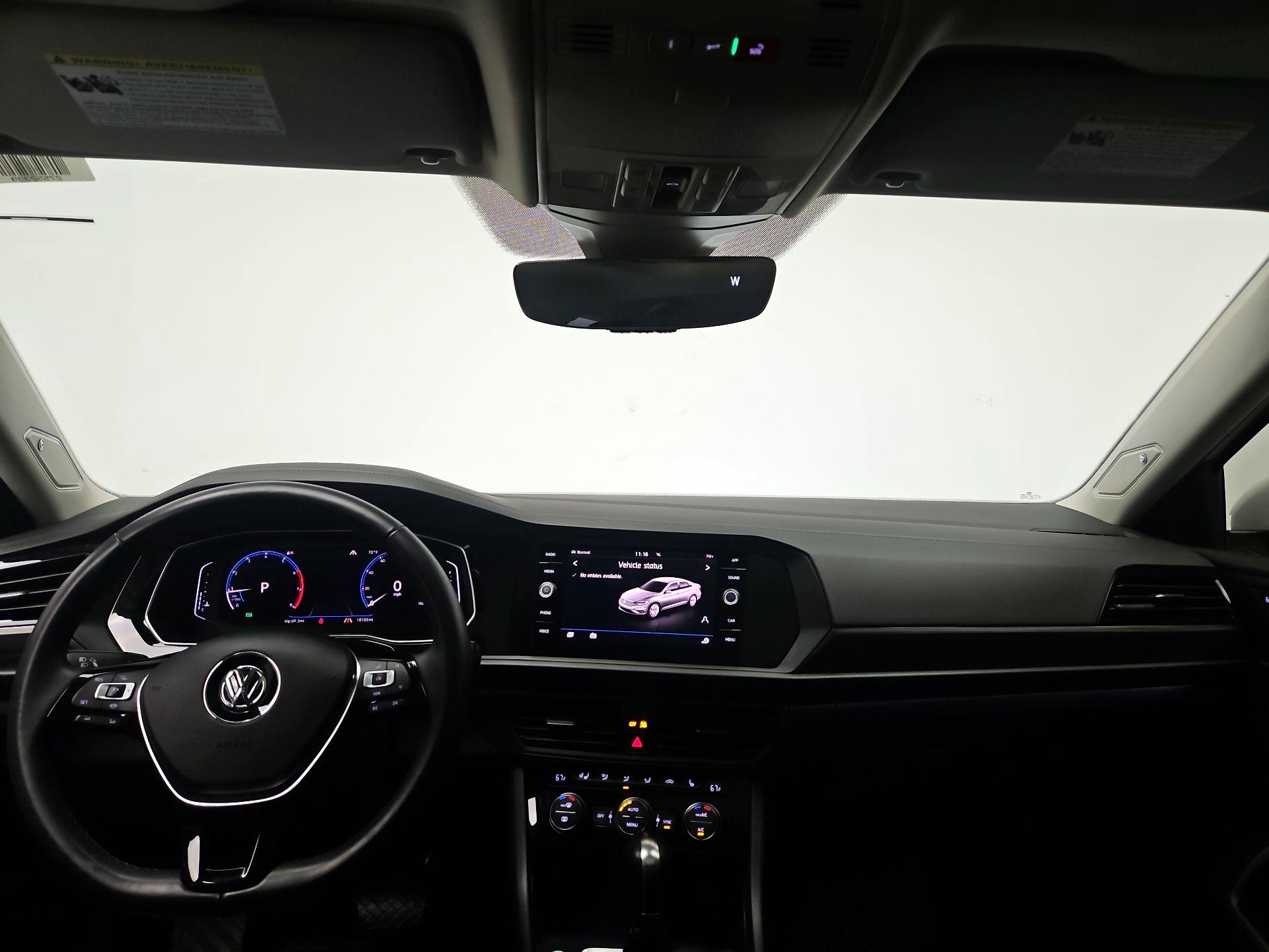 Thumbnail: 2019 Volkswagen Jetta - 9