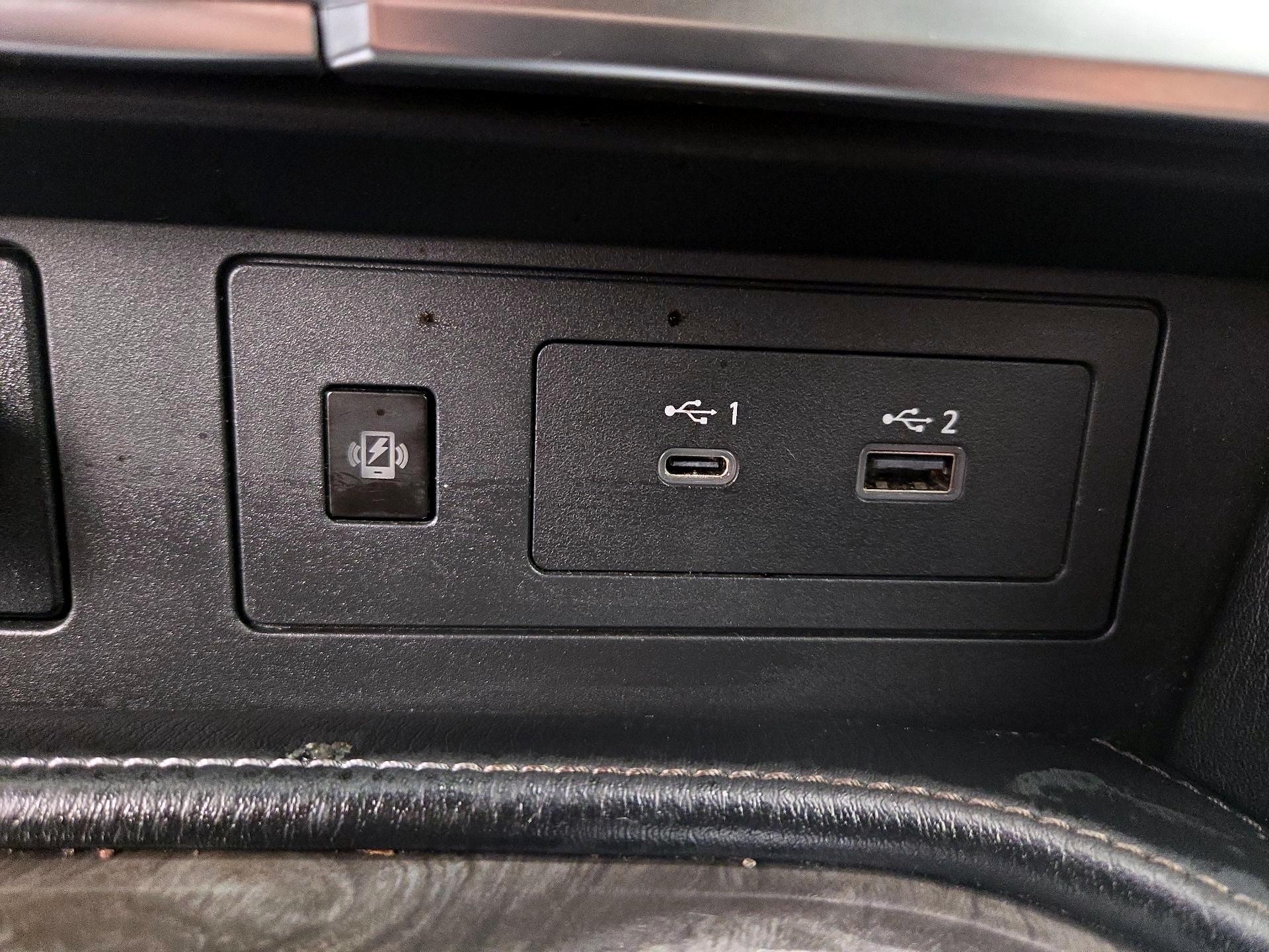 Thumbnail: 2021 Nissan Armada - 19