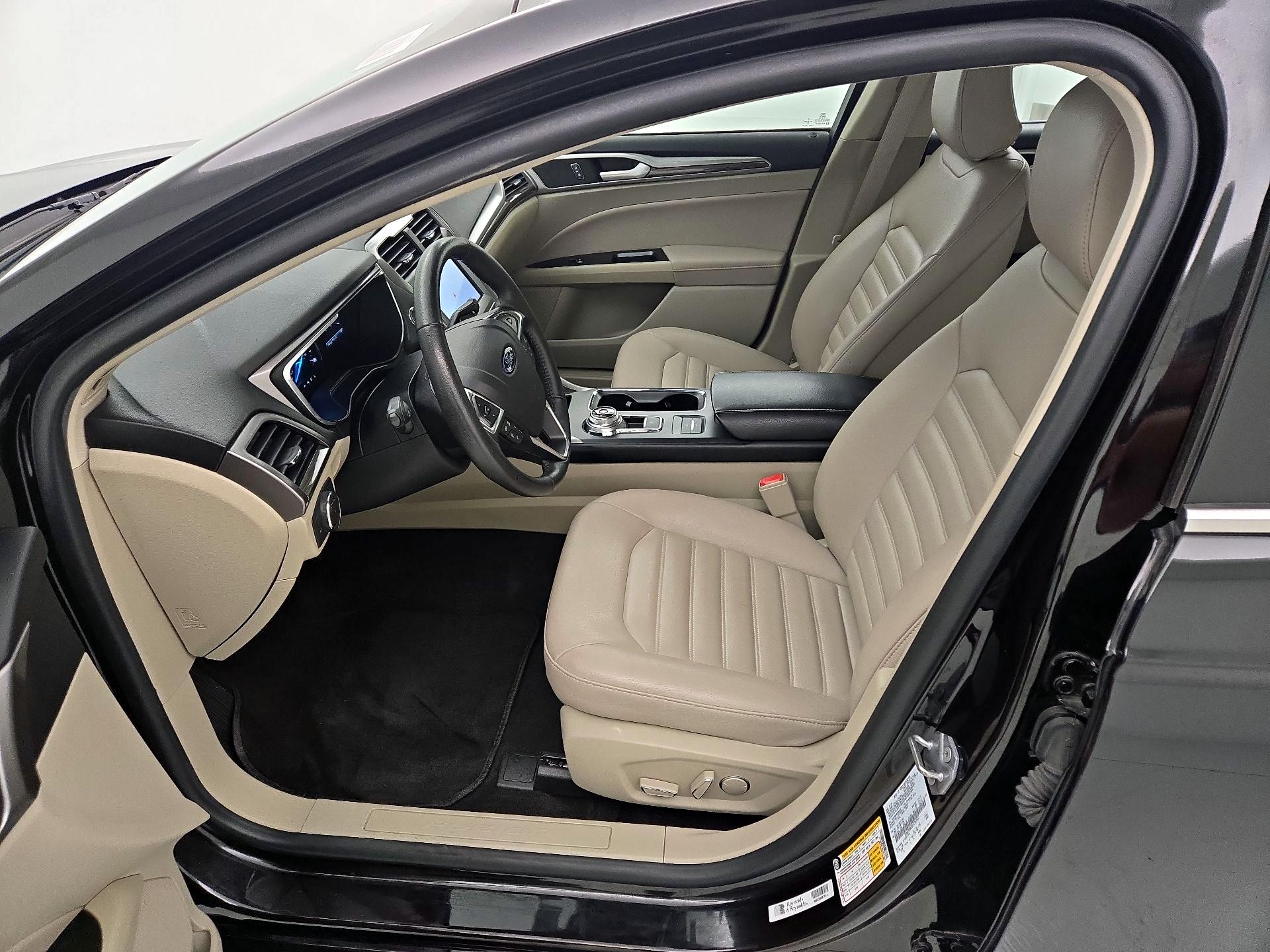 Thumbnail: 2020 Ford Fusion - 11