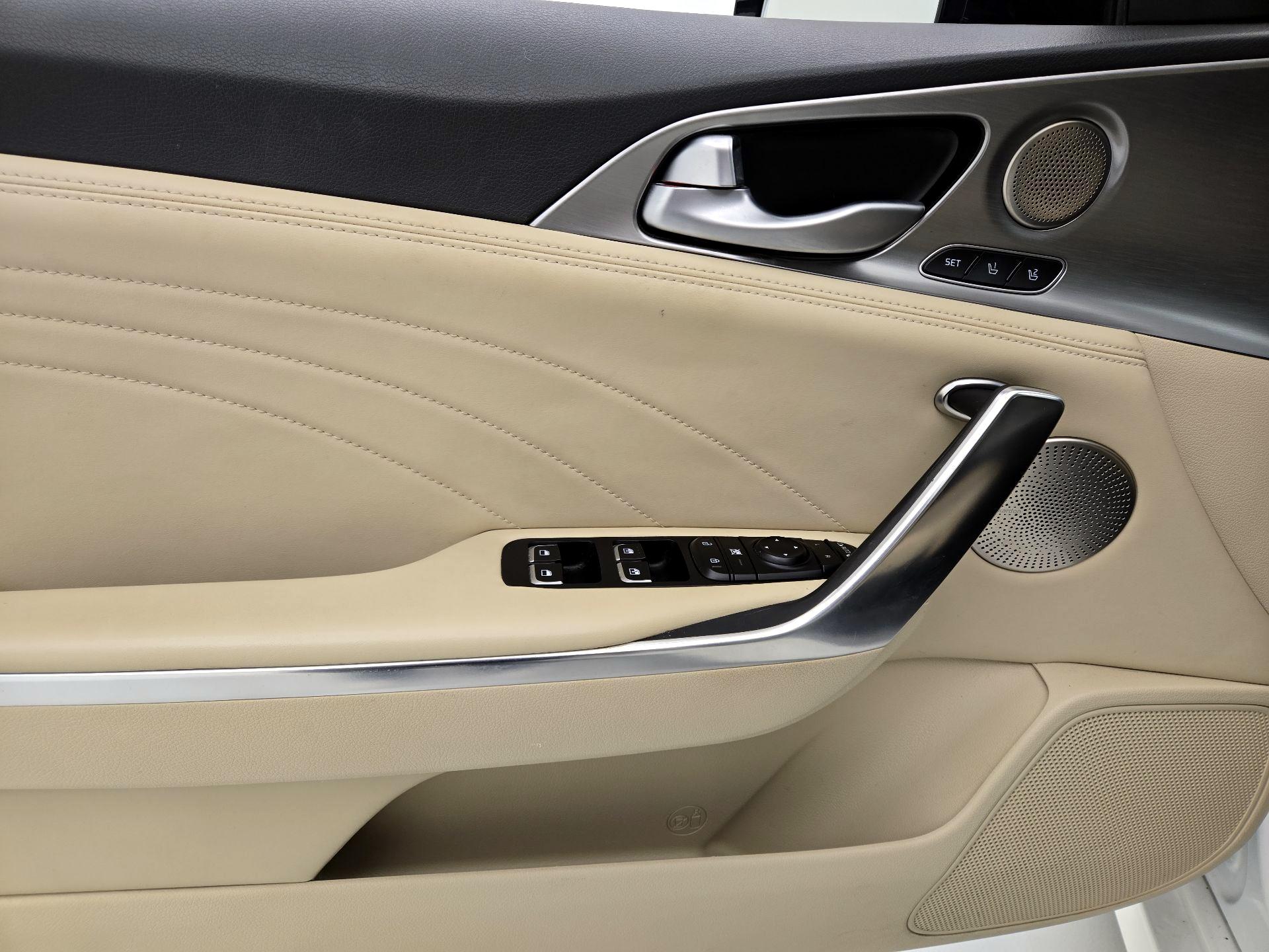 Thumbnail: 2022 Kia Stinger - 12