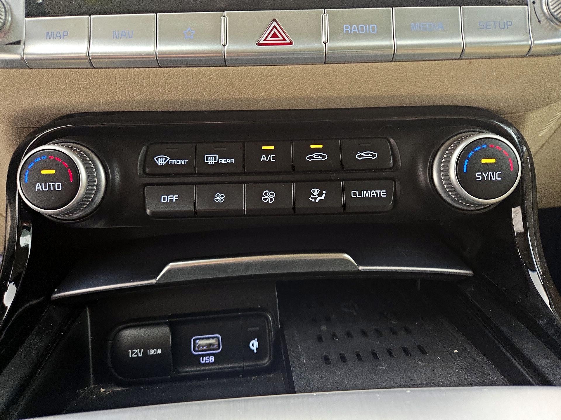 Thumbnail: 2022 Kia Stinger - 17