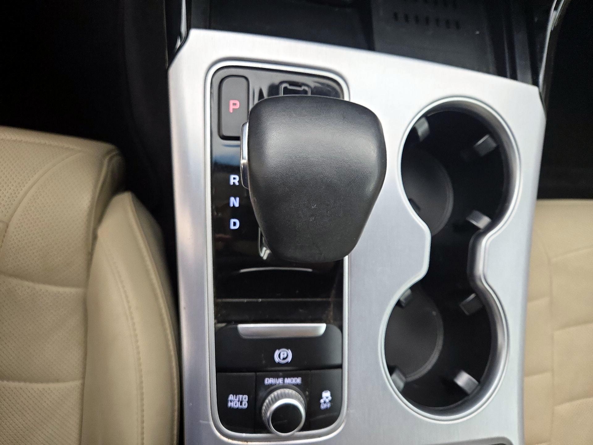 Thumbnail: 2022 Kia Stinger - 18