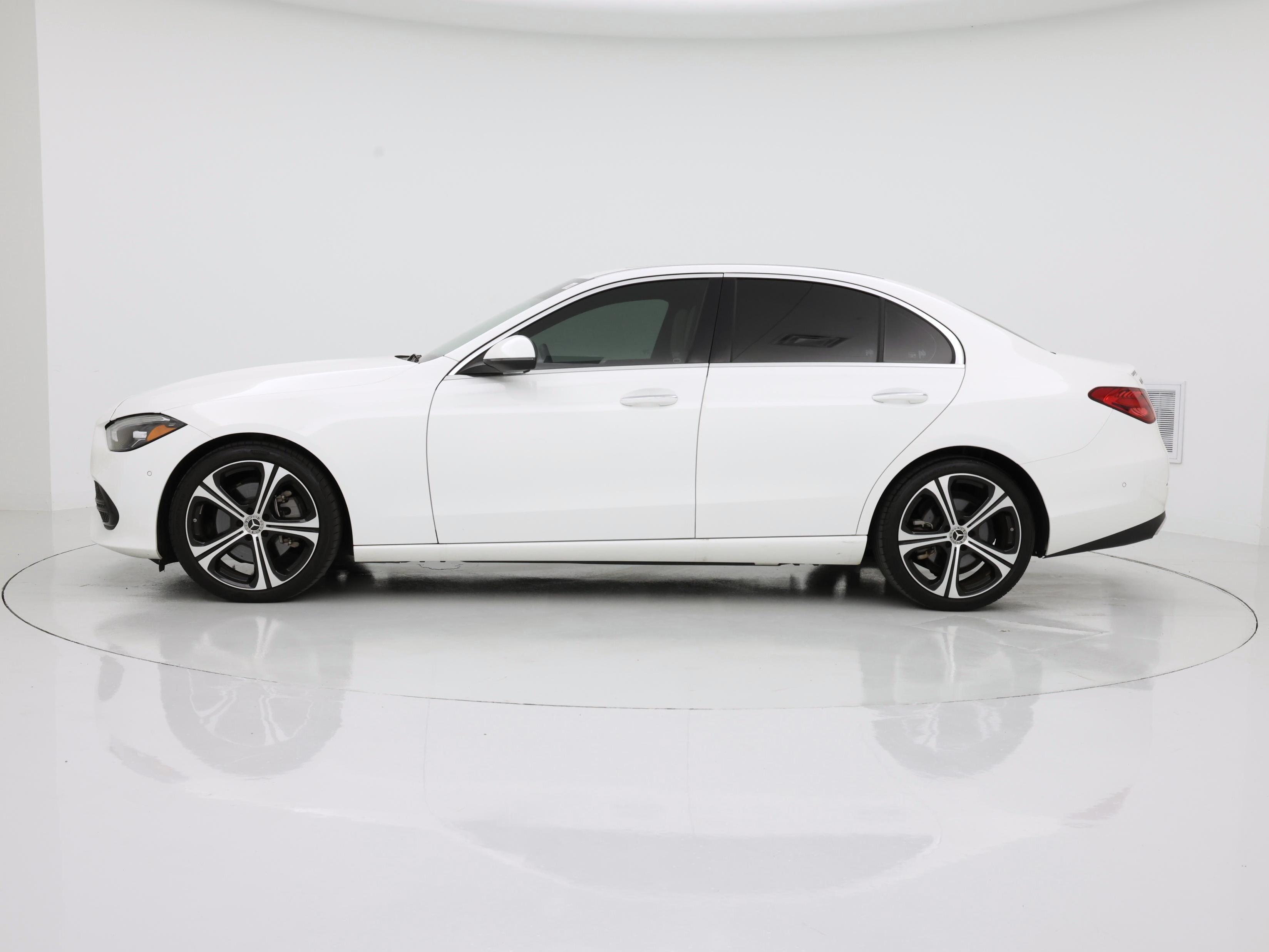 Thumbnail: 2024 Mercedes-Benz C-Class - 3