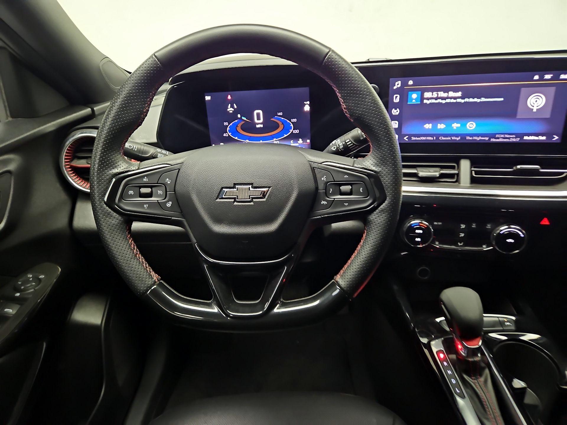 Thumbnail: 2024 Chevrolet Trax - 10