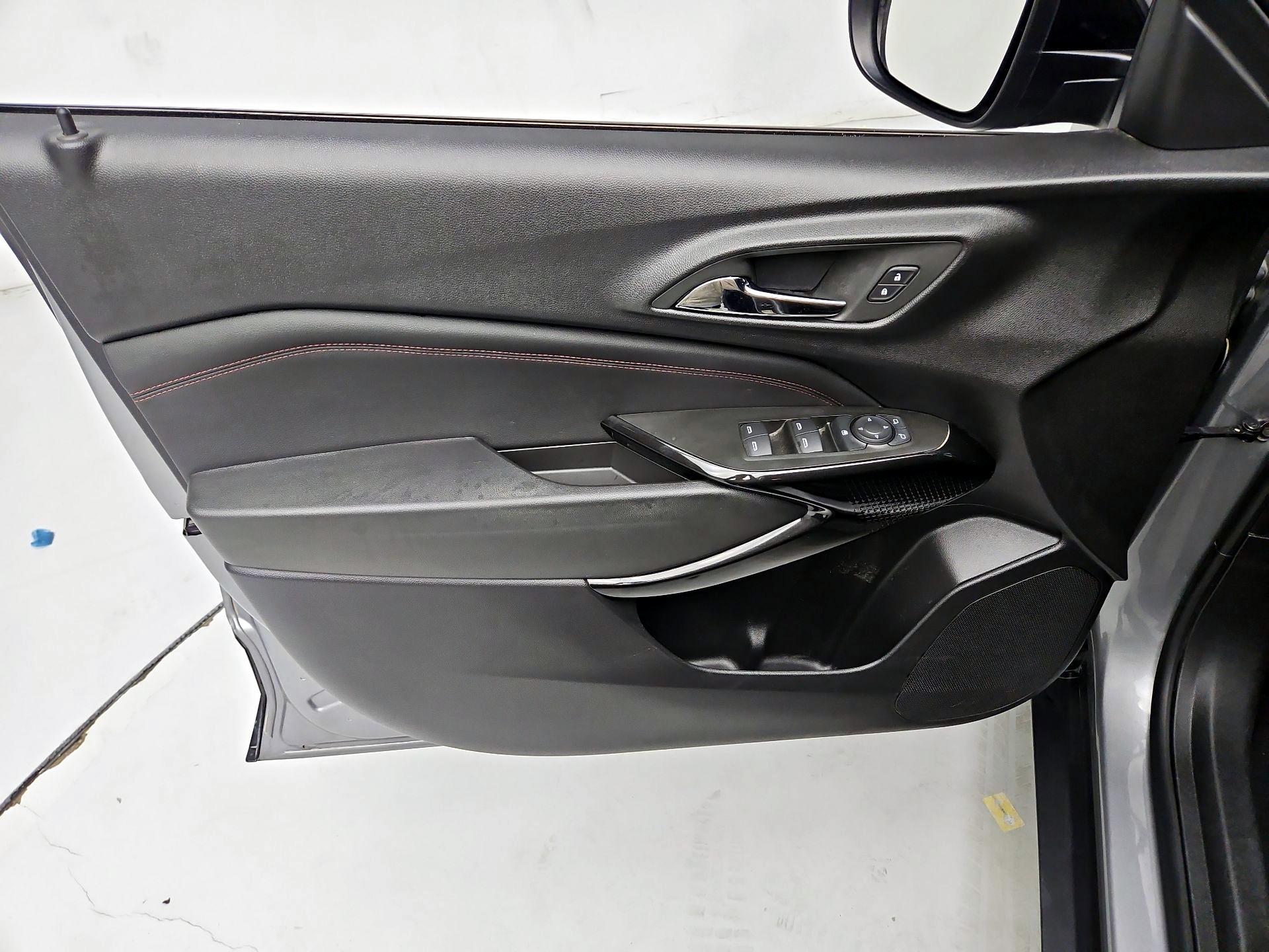 Thumbnail: 2024 Chevrolet Trax - 12