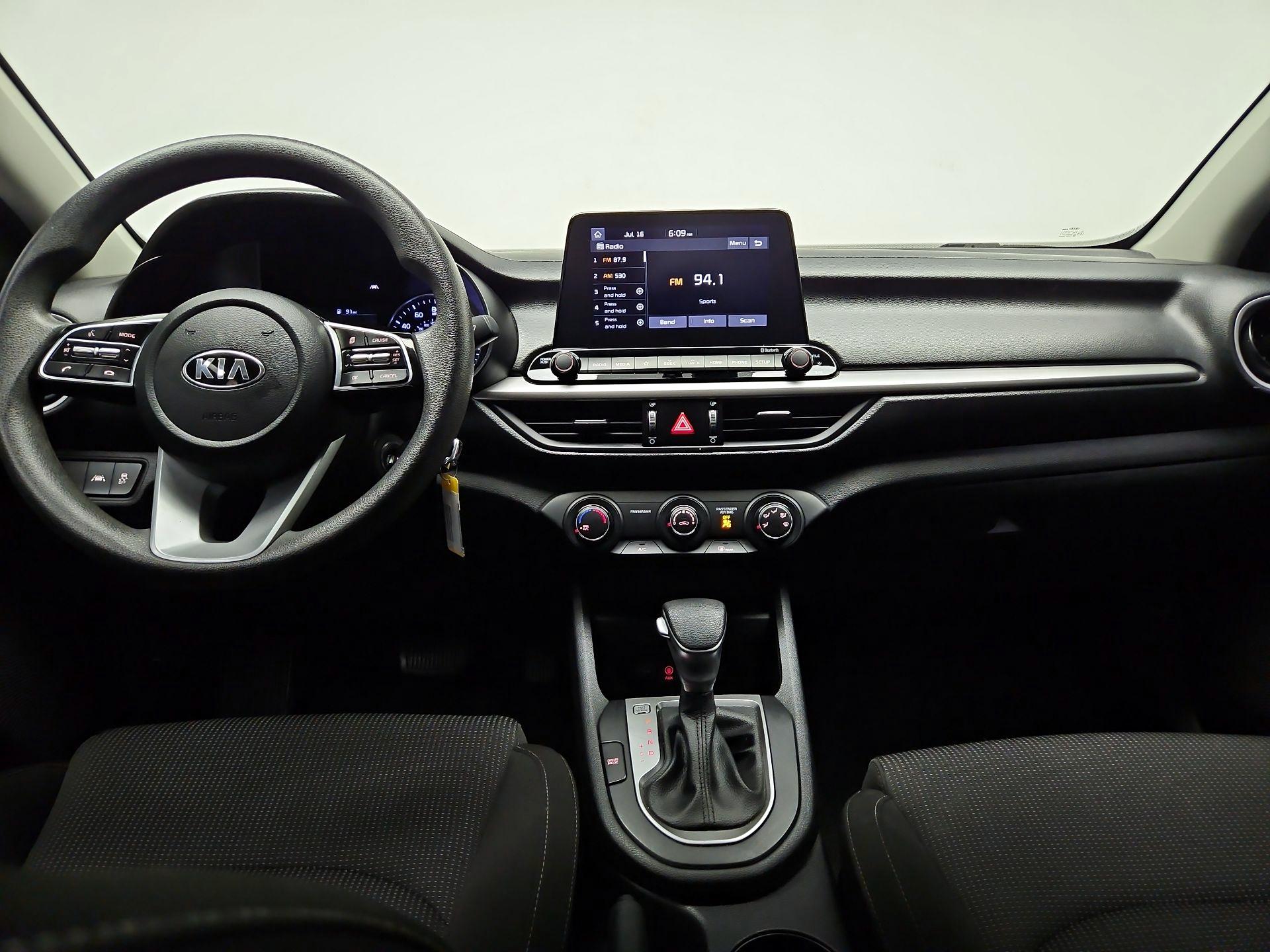 Thumbnail: 2021 Kia Forte - 9